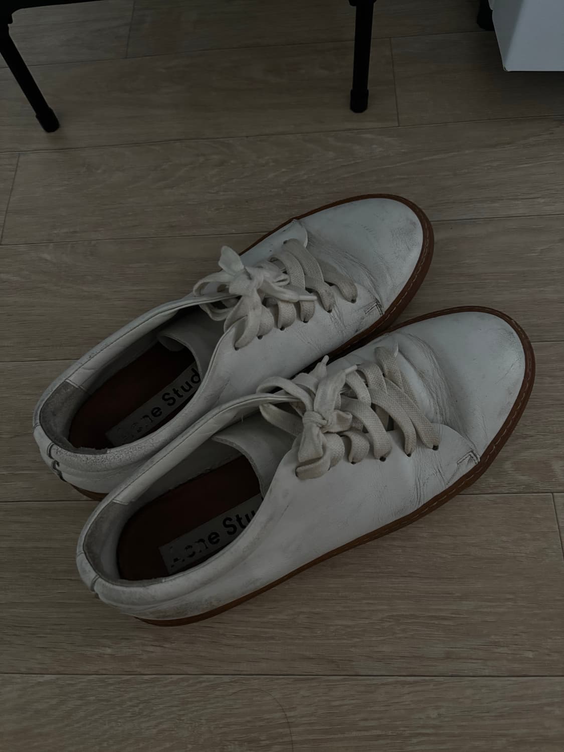 아크네 스튜디오 아드리안 스니커즈  상품이미지1