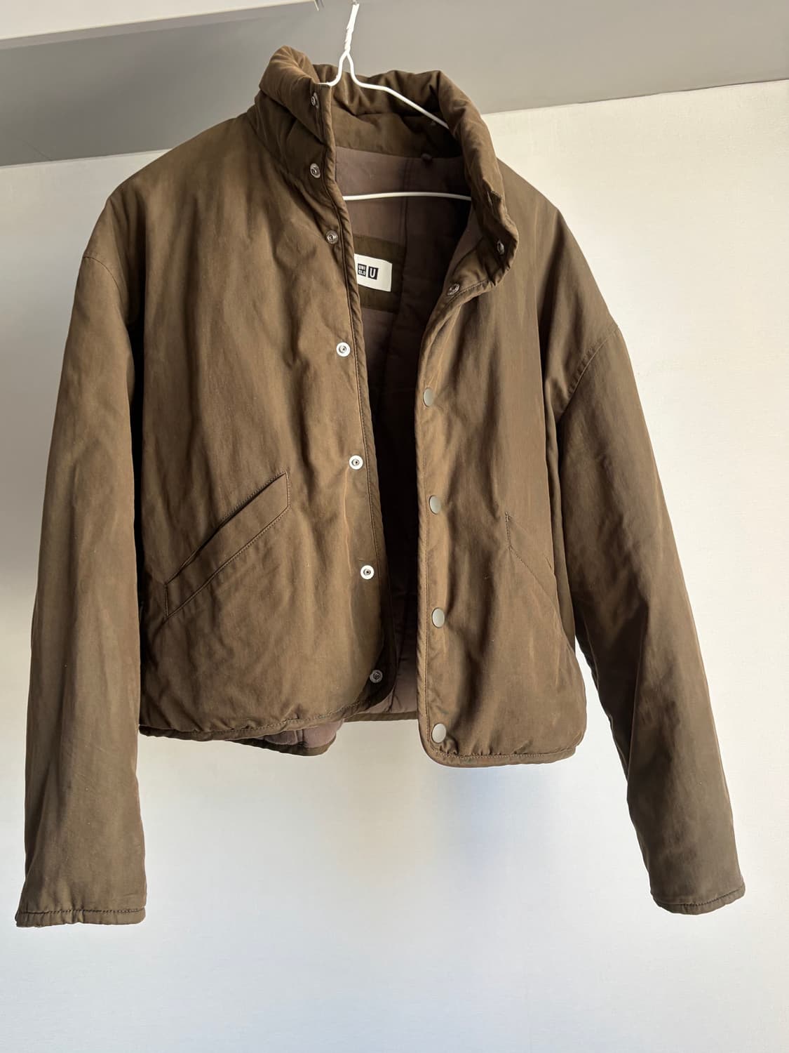 유니클로 U 숏패딩 카키 s  여성용 유니클로르메르 상품이미지2