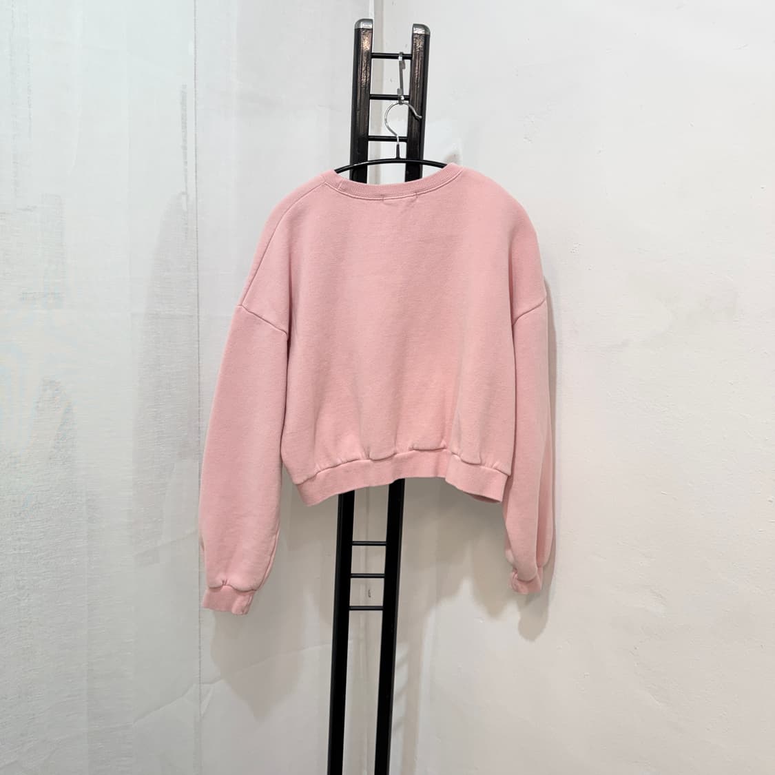 블러셔 핑크기모 크롭맨투맨 pink 4055 상품이미지4