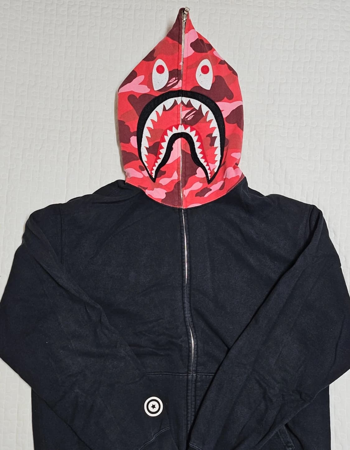 [L] 빈티지 OG 베이프 샤크 후드 집업 블랙 레드 상품이미지1