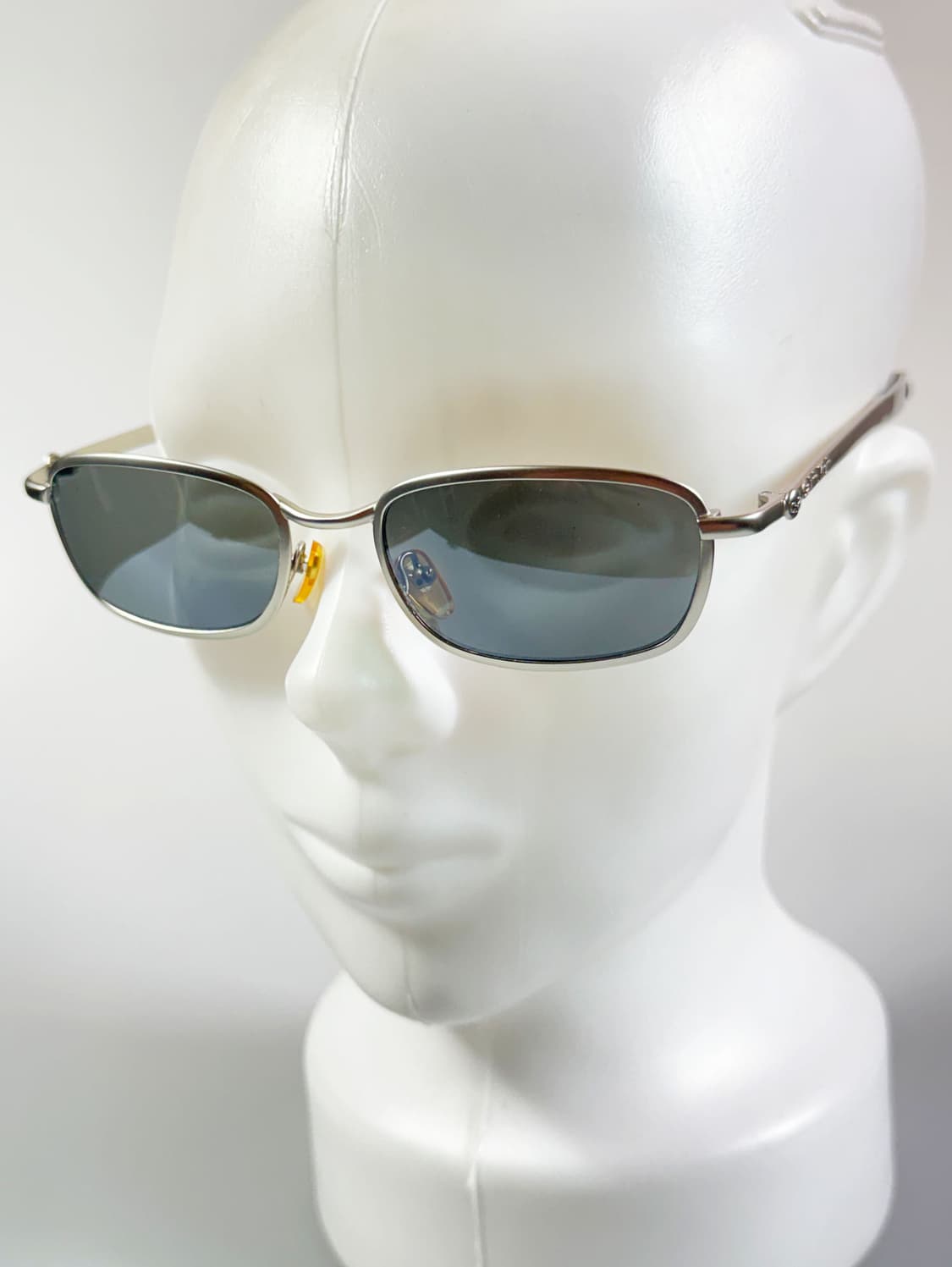 캘빈클라인 실버 메탈 슬림 스퀘어 빈티지 선글라스 상품이미지9