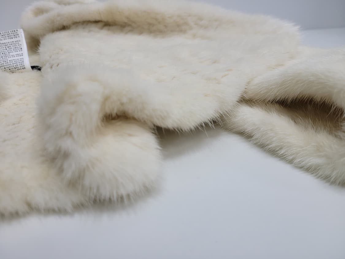 진도 끌레베 밍크 머플러 / 폭 18/30  총장 182 아이보리
 상품이미지4