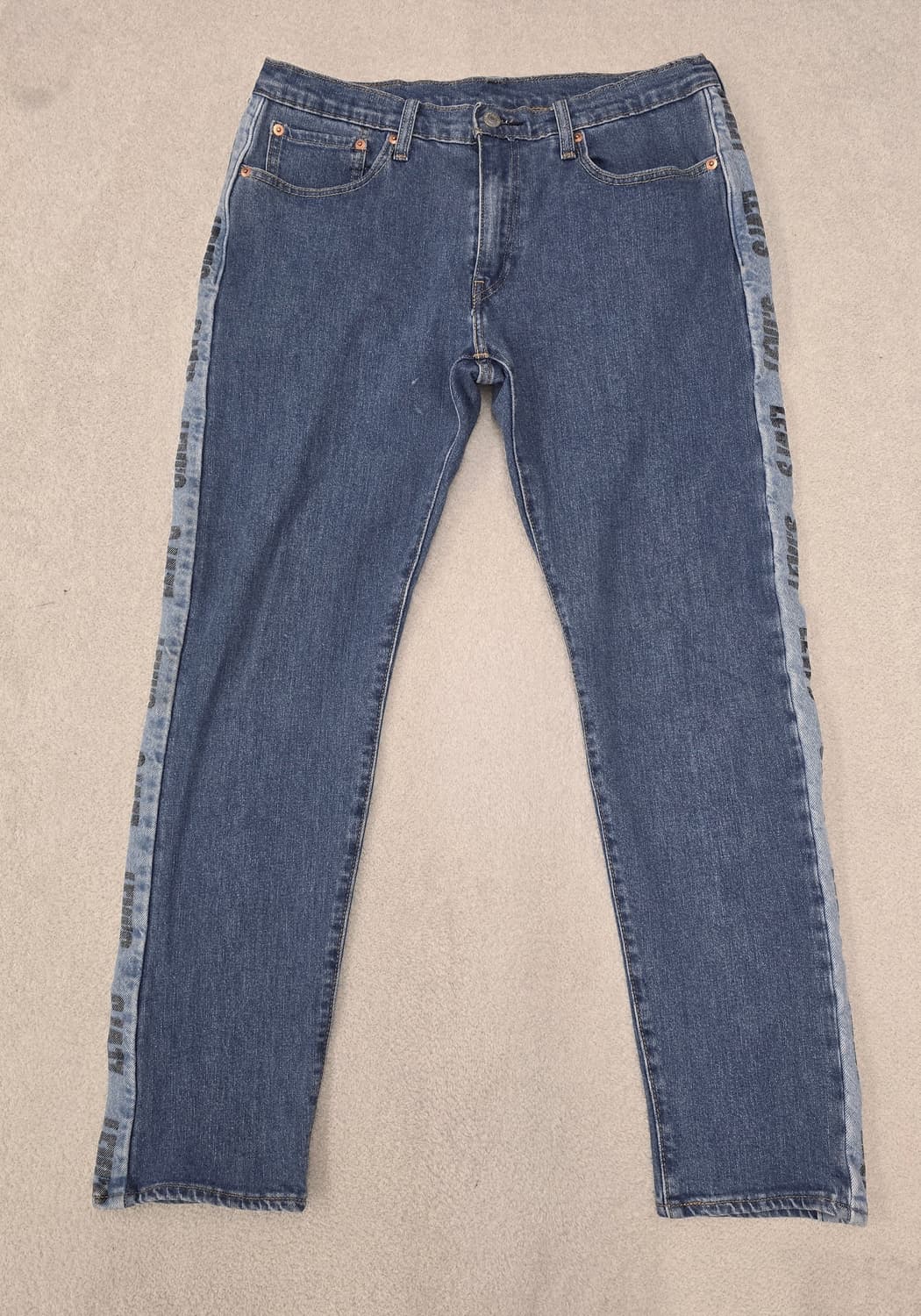 리바이스 프리미엄 하이볼 사이드패치
데님팬츠.   싸이즈 32 상품이미지1