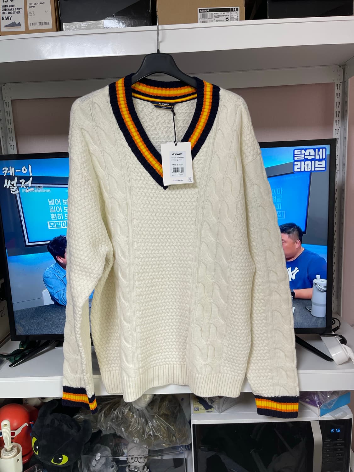 까웨 브이넥니트 상품이미지1