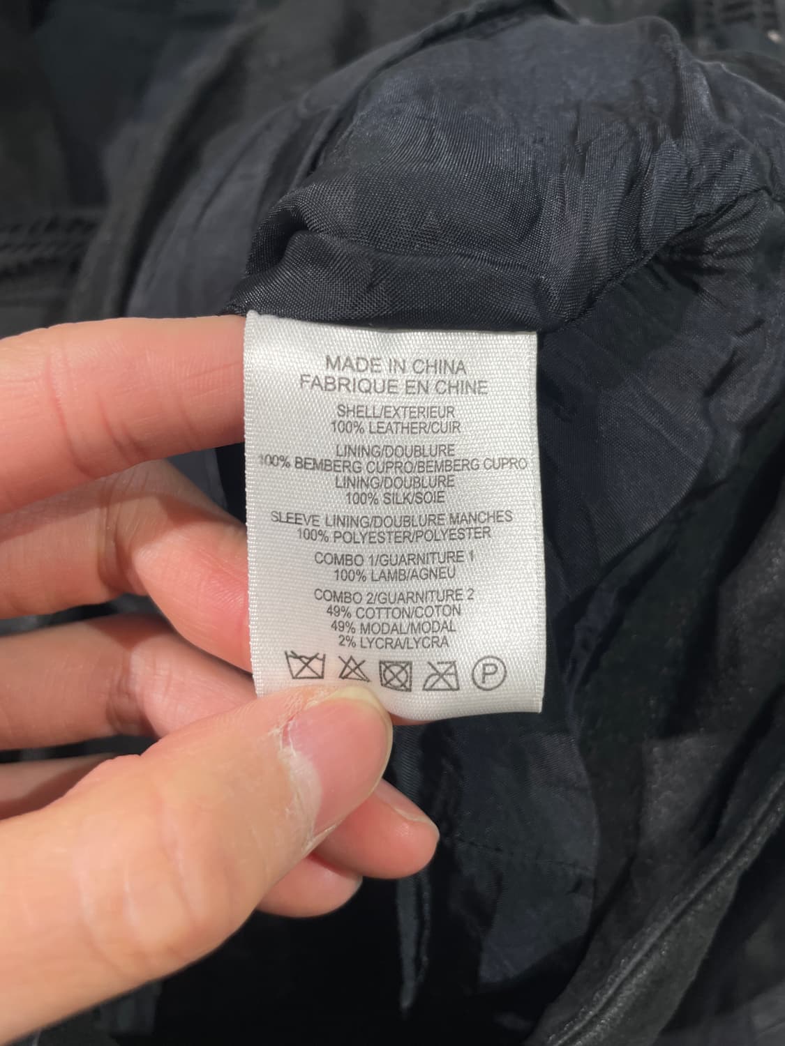 헬무트랭 블랙 드레이프 펀칭 레더 자켓 상품이미지8