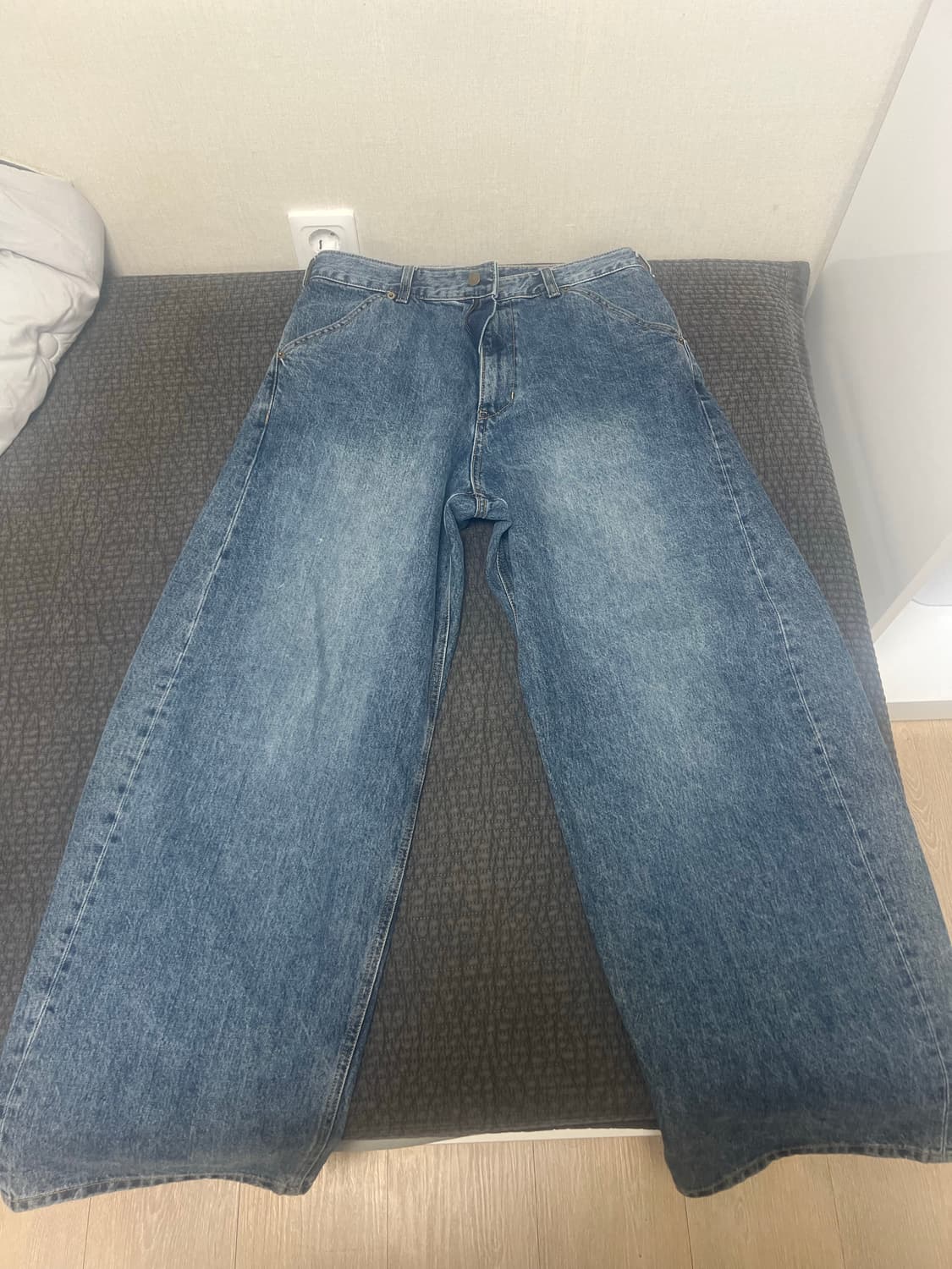 해칭룸 와이드 커브진 상품이미지1