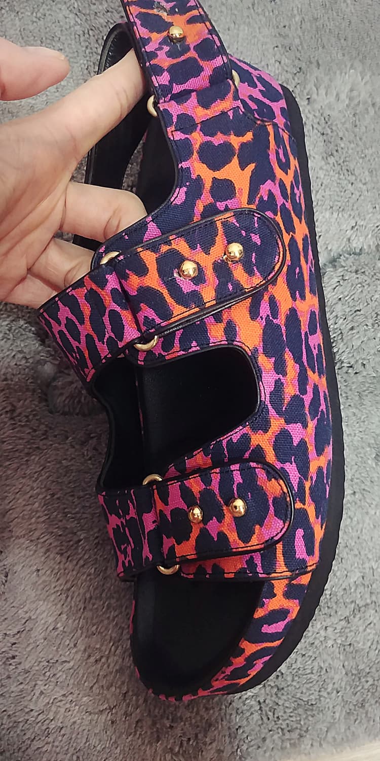 슈콤마보니 레오파드 패턴 샌들 240사이즈 상품이미지6