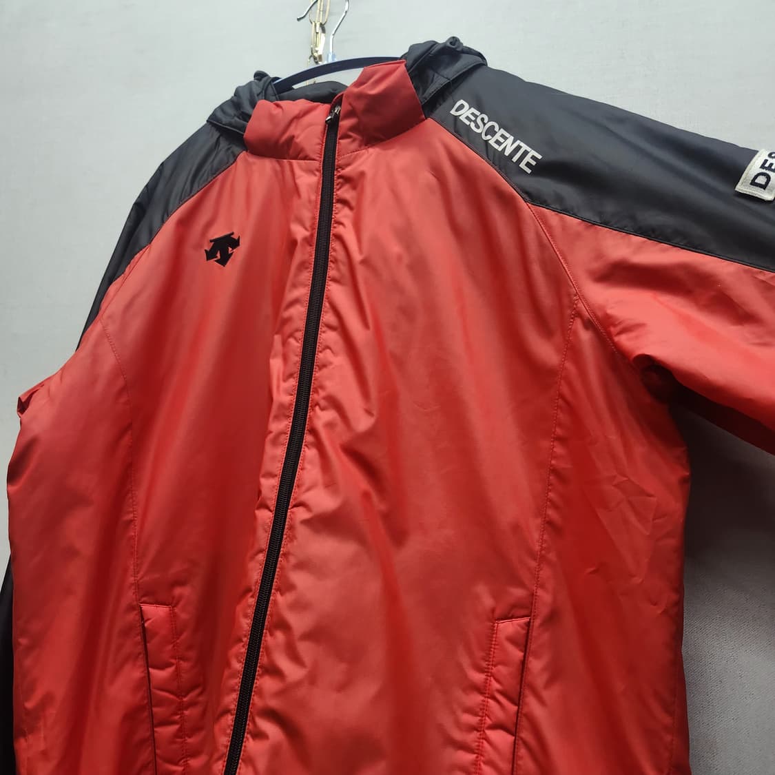 데상트 로고와펜 스트링 바람막이 점퍼 L(L~XL) 상품이미지3