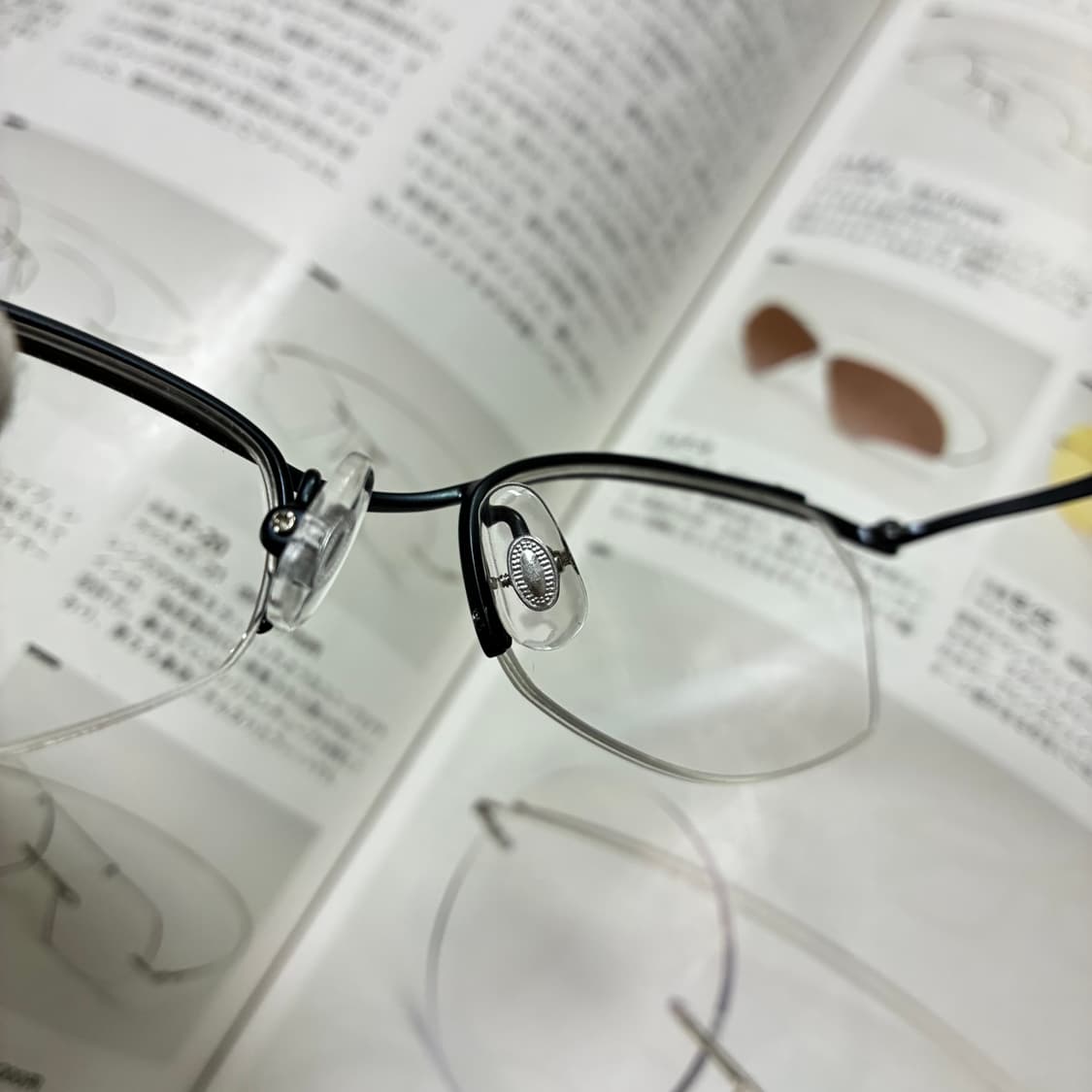 G.O.M 일본 빈티지 티타늄 탑브릿지 안경 상품이미지8