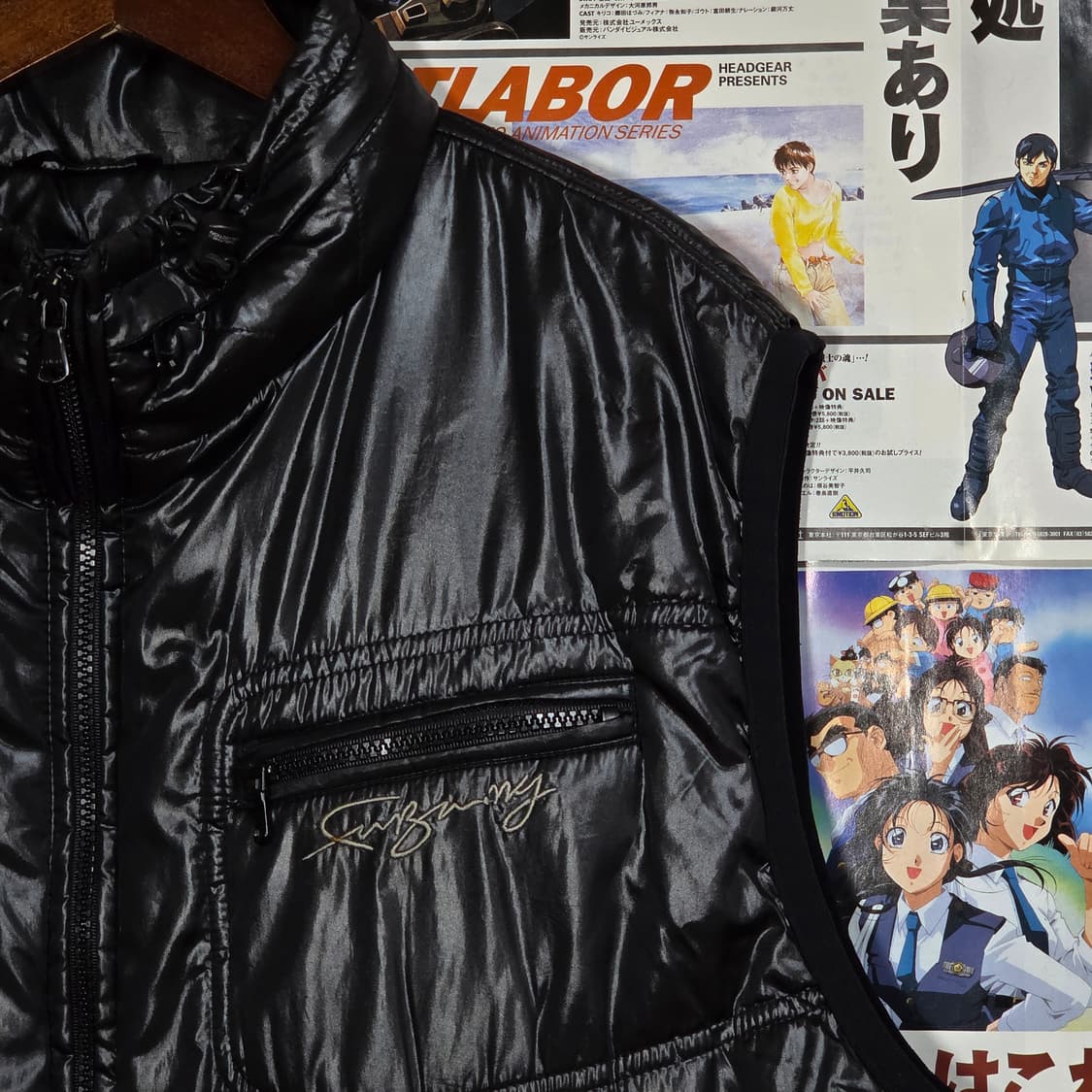 후부 블랙 유광 패딩 베스트 상품이미지3