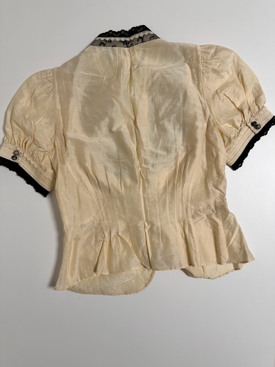 레이스 콩단추 블라우스 상품이미지2