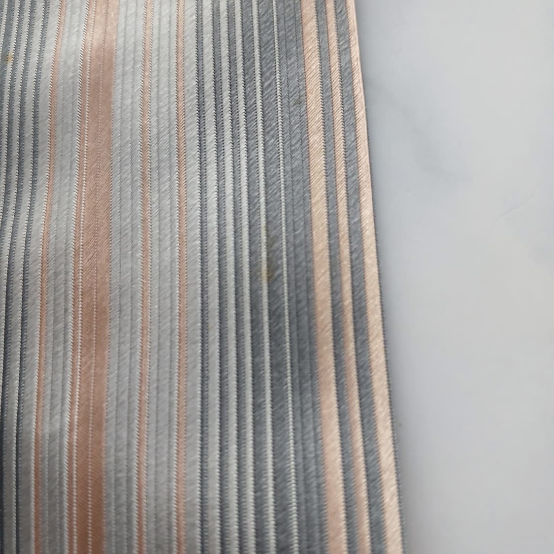 MCM 실크 그레이&골드 스트라이프 넥타이 8.7cm A등급 A18415 상품이미지10