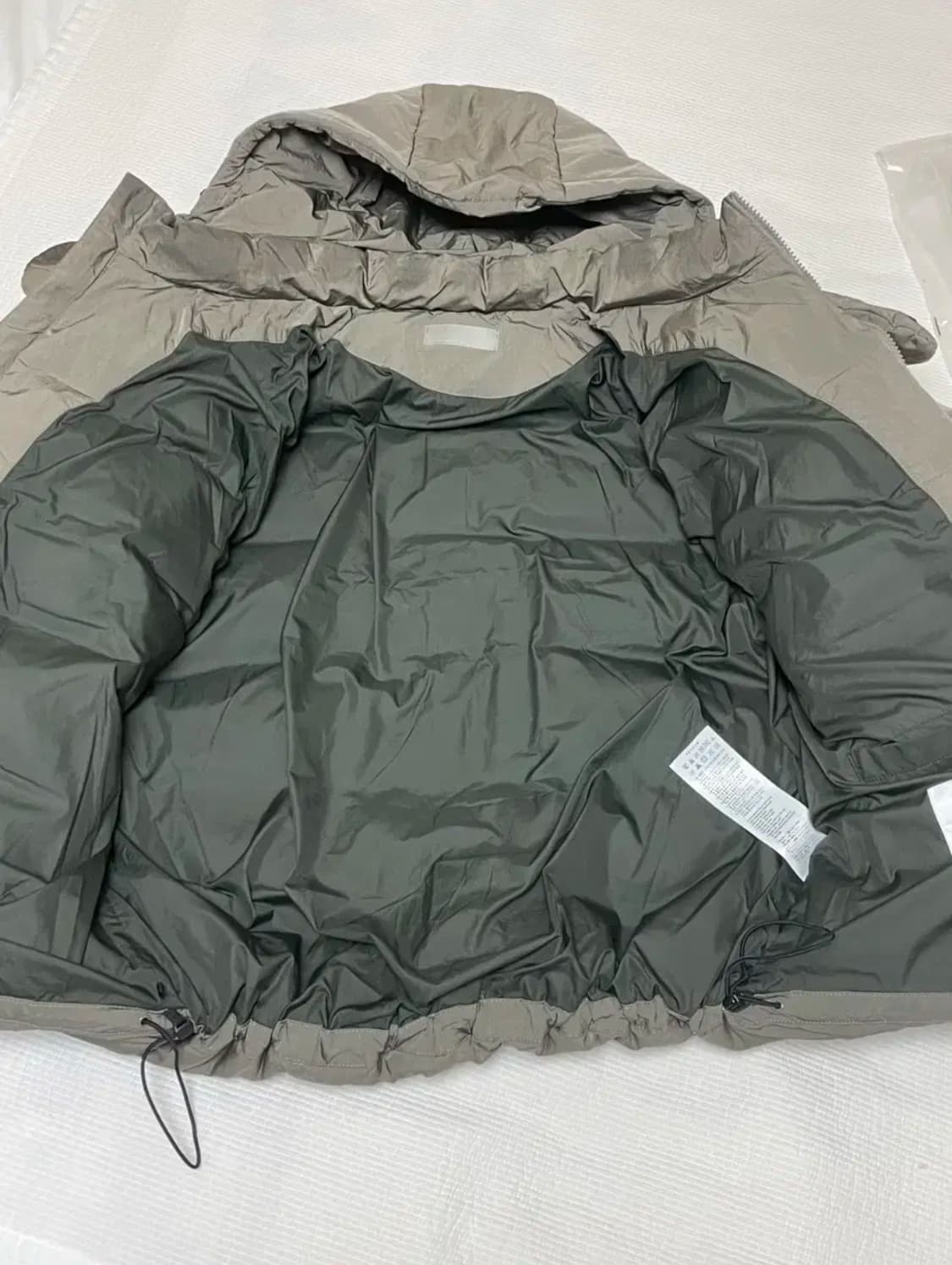 산산기어 테이프드 푸퍼 자켓 브라운 상품이미지2