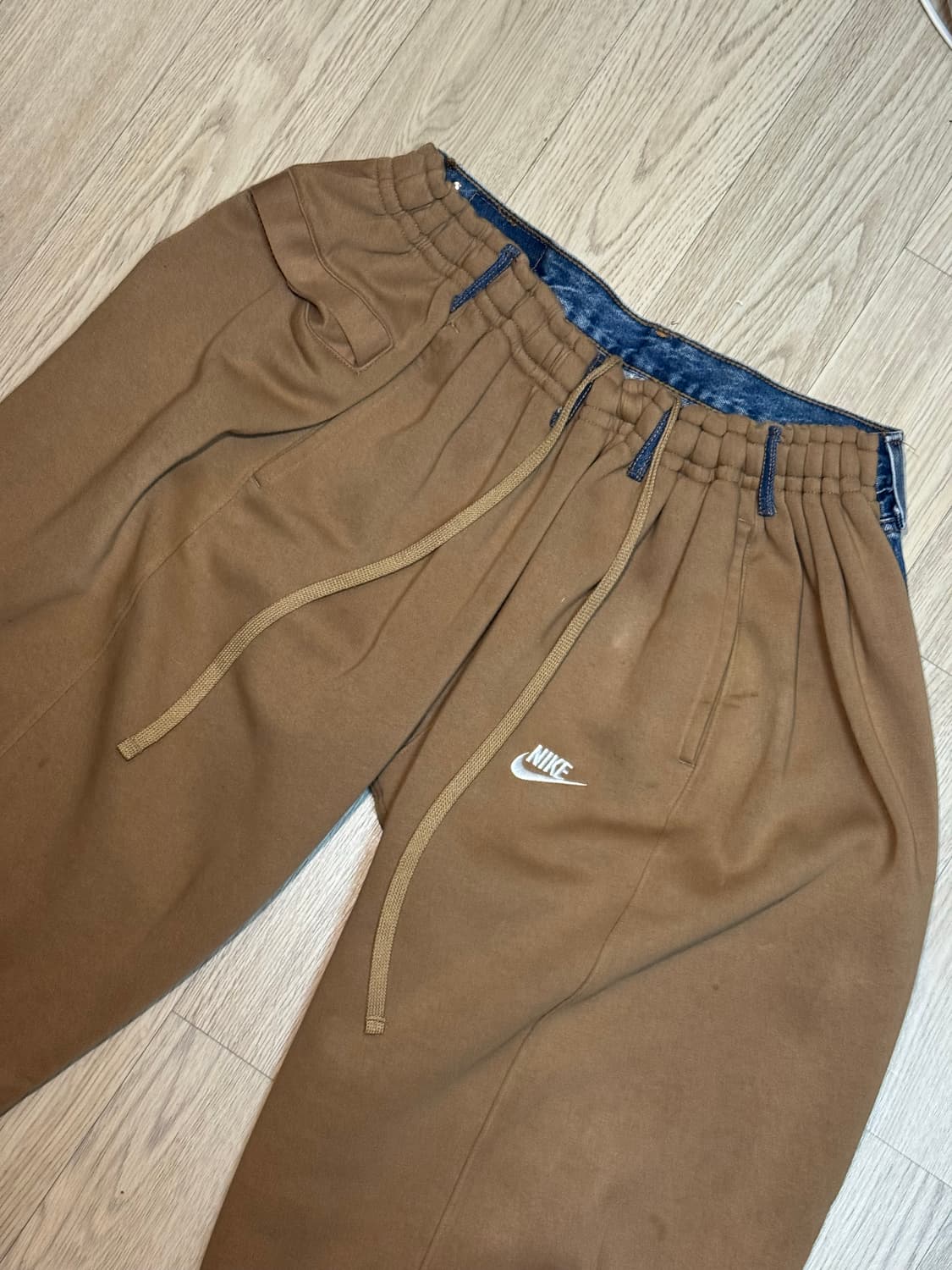 bless 블레스 오버조깅진 나이키 리바이스 베이지 진청 ssense 상품이미지2