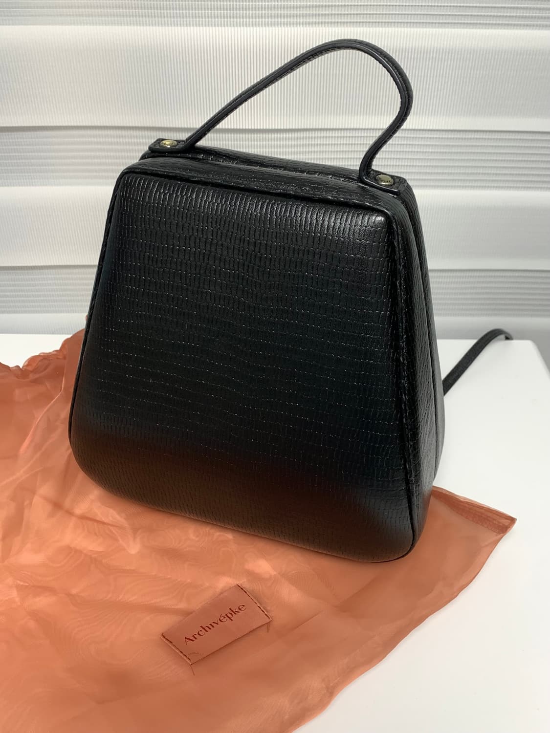 아카이브앱크 쉘틴백 리자드블랙 상품이미지1