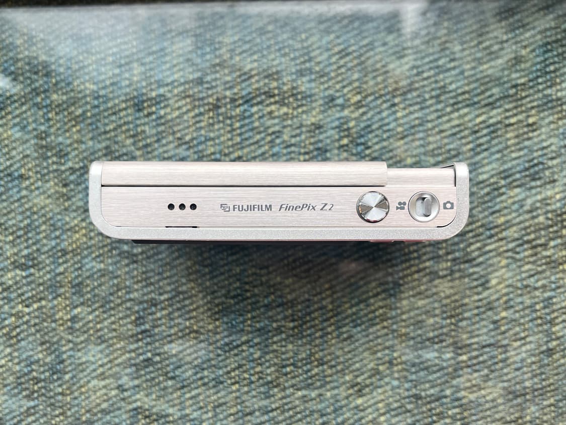 디지털 카메라지만 감성만큼은 아날로그 Fujifilm Finepix z2 상품이미지4