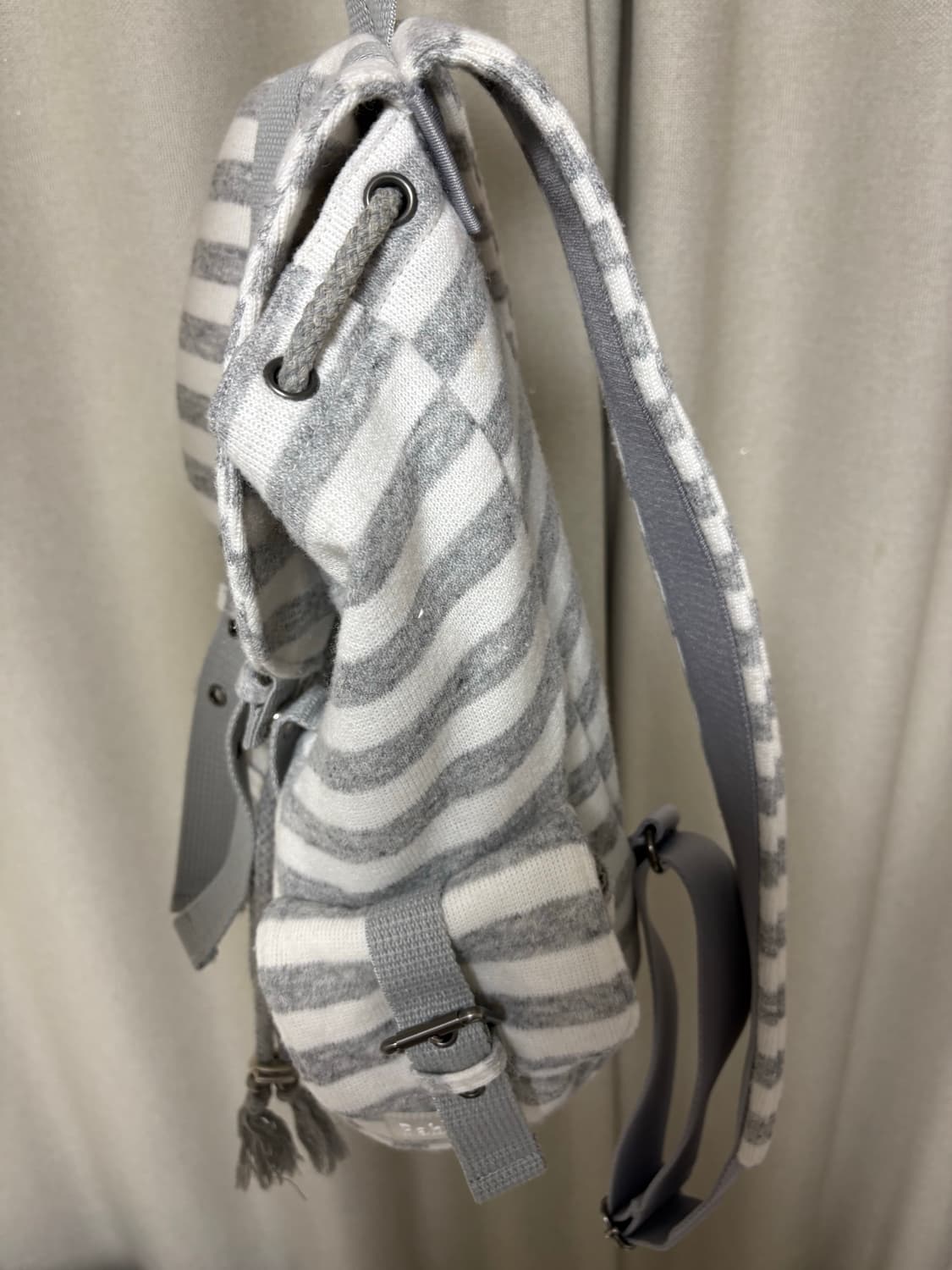 파히섬 백팩 그레이 상품이미지4