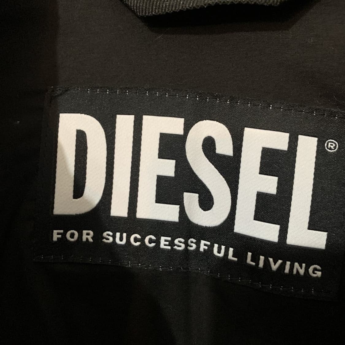XS DIESEL 디젤 22FW G 클리비아 오버핏 패딩 자켓 상품이미지5