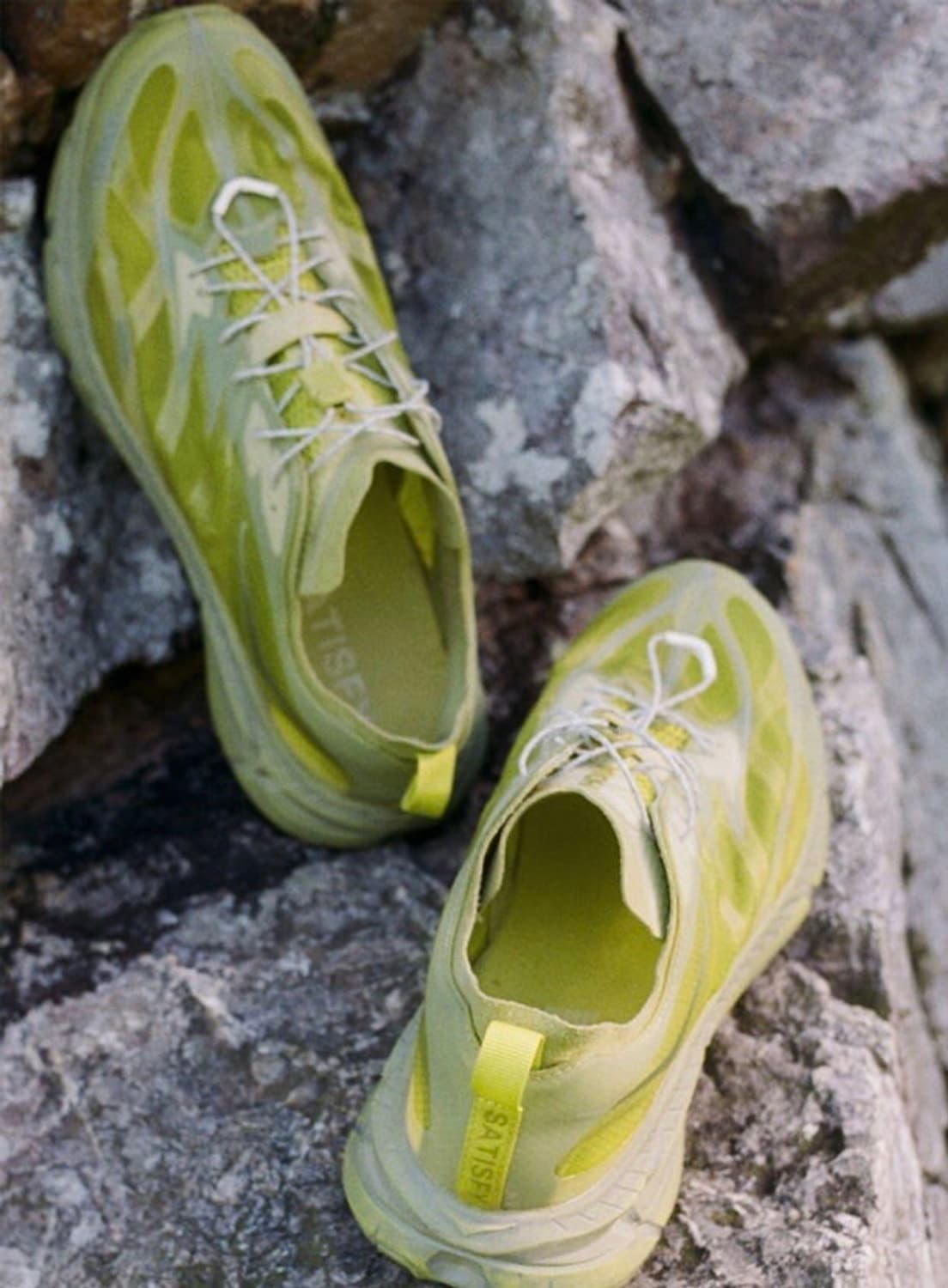 (285)호카 새티스파이 마파테스피드4 라이트 설퍼 판매합니다 상품이미지1