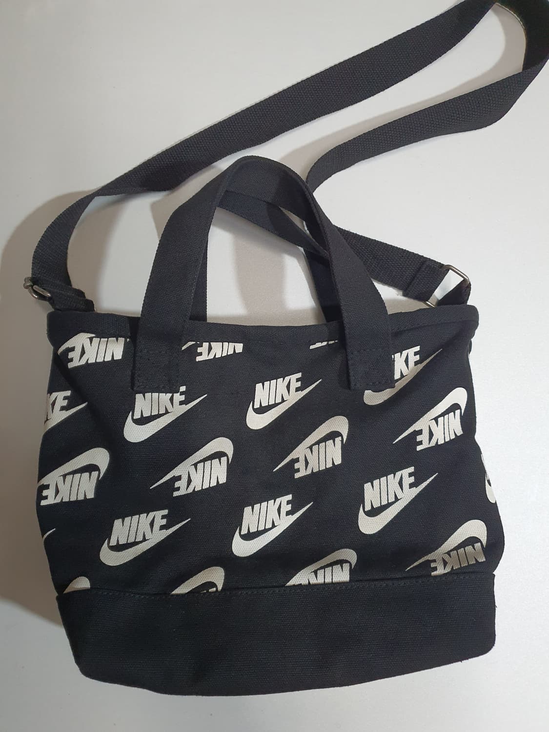 나이키 로고 크로스백  상품이미지1