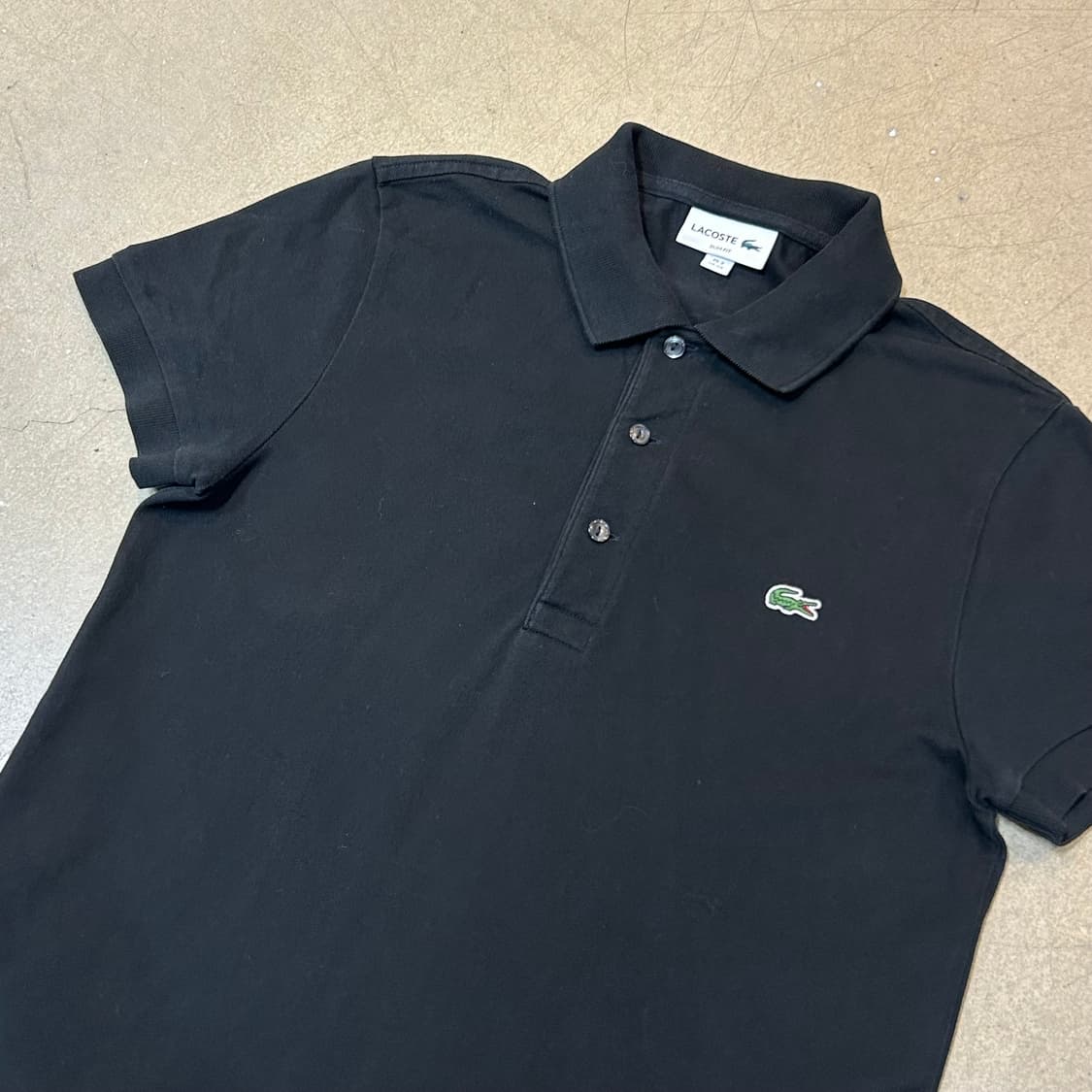 2(XS) 라코스테 슬림 핏 블랙 카라 반팔티 상품이미지1