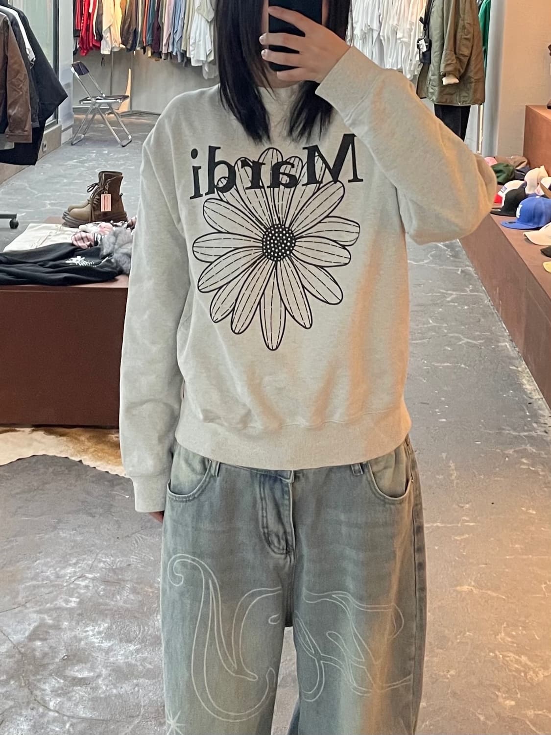 마르디메크르디 시그니처 로고 맨투맨 H1687 상품이미지1