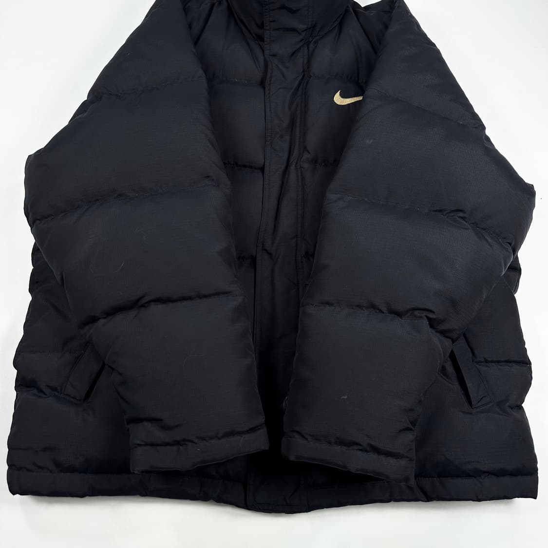 나이키 스우시 레트로 블랙 푸퍼 패딩 점퍼 (실측 XL) 상품이미지3