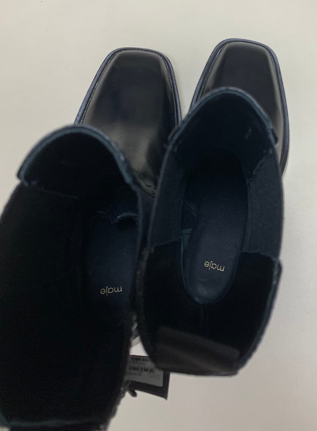 maje의 스퀘어 토 앵클 부츠입니다 상품이미지4