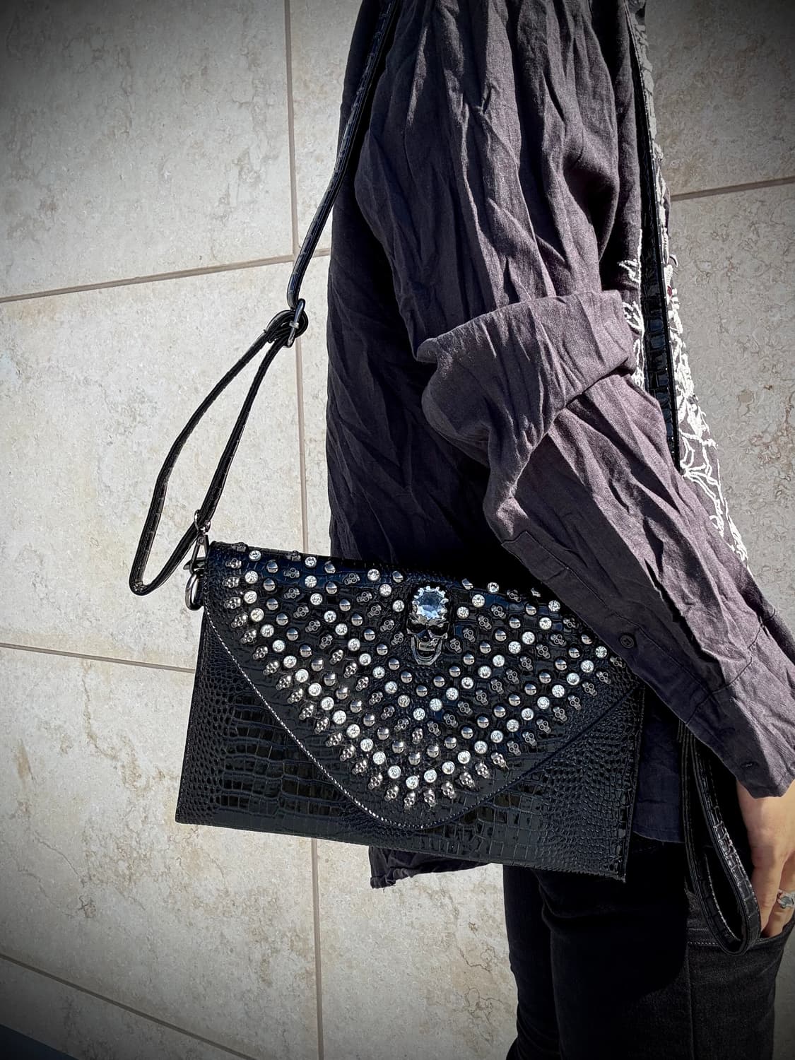 “Vintage”Skull Studded Bag 상품이미지1