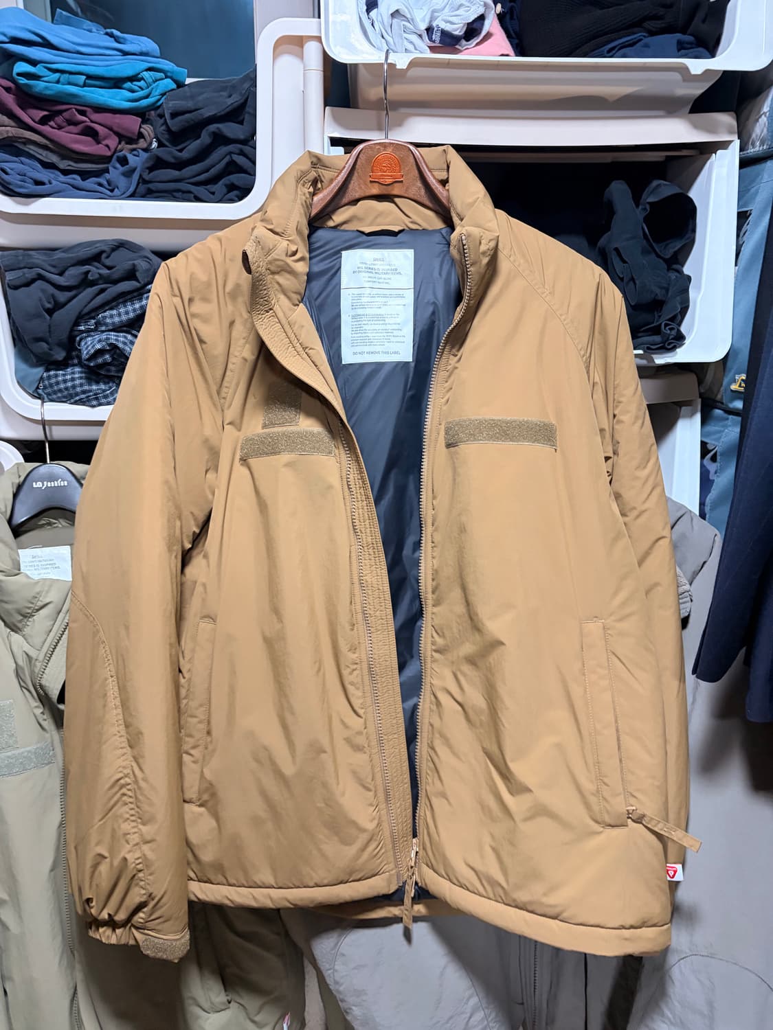 아웃스탠딩 프리마로프트 레벨7 s사이즈 디미트리블랙 자켓 증정 상품이미지2