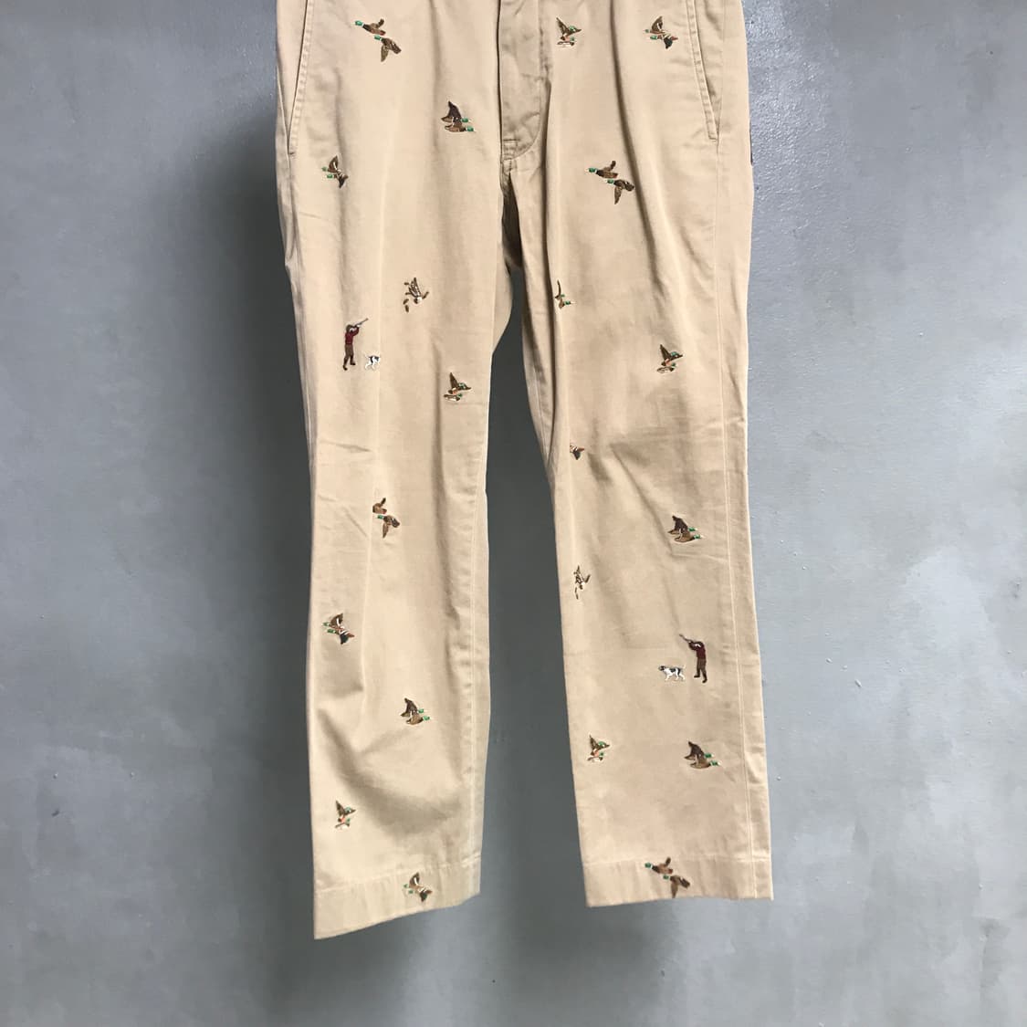 폴로 랄프로렌 멀티 자수 치노 팬츠 베이지 32/32 상품이미지3