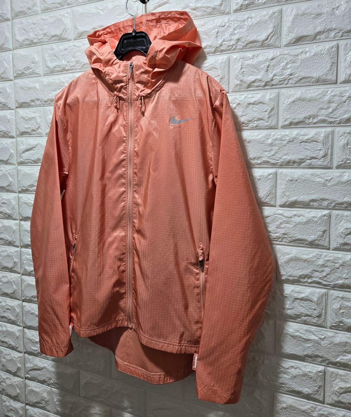 거의새것/ 나이키 우먼스 에센셜 후디 바람막이 자켓 85~90 상품이미지6