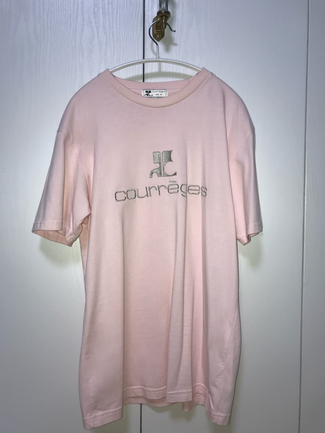 Courreges 꾸레쥬 실버 레터링 로고 반팔 티셔츠 핑크 상품이미지1