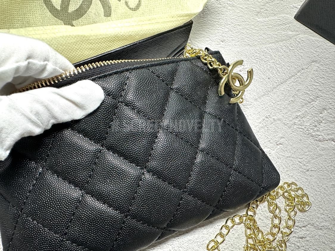 샤넬뷰티 캐비어 미니 체인 클러치 백 블랙 풀박스 상품이미지7