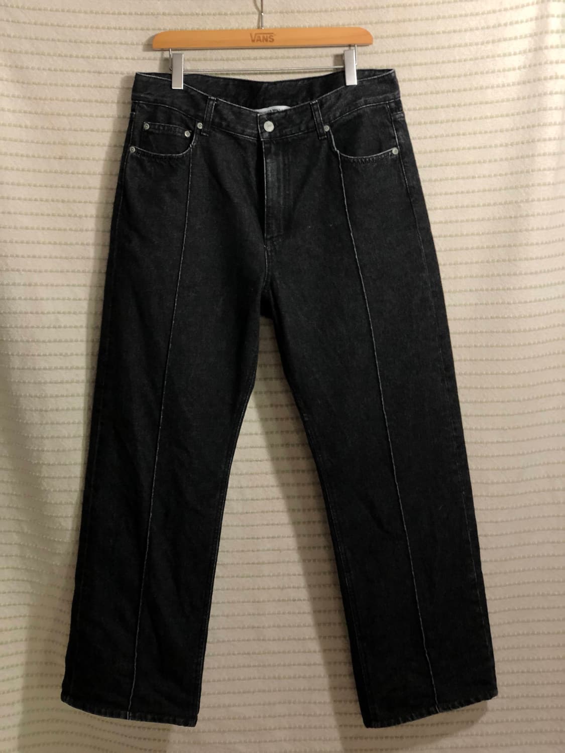 유니폼 브릿지 원턱 포인트 블랙 일자 데님 청바지 블랙진 상품이미지1