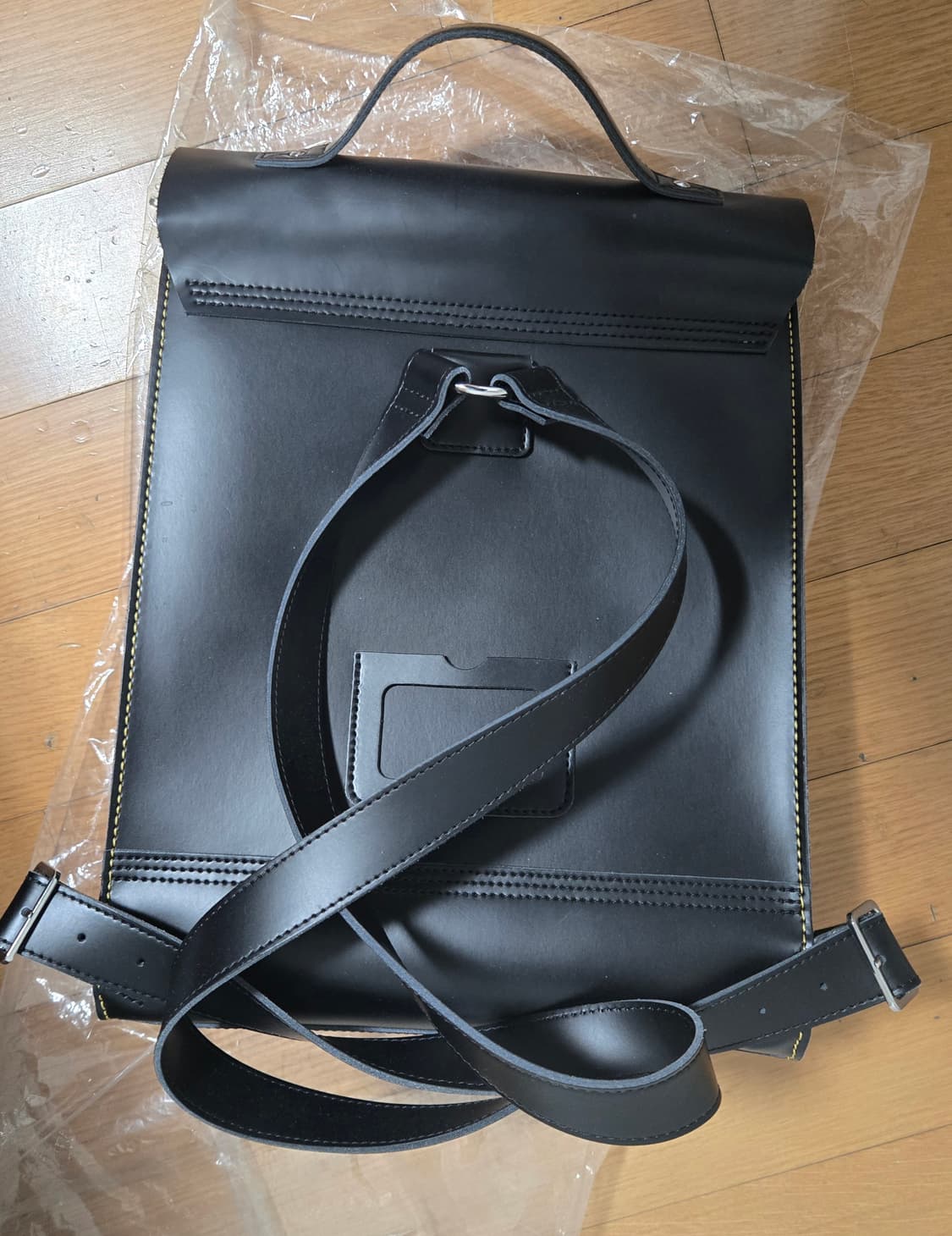 닥터마틴 백팩 상품이미지5