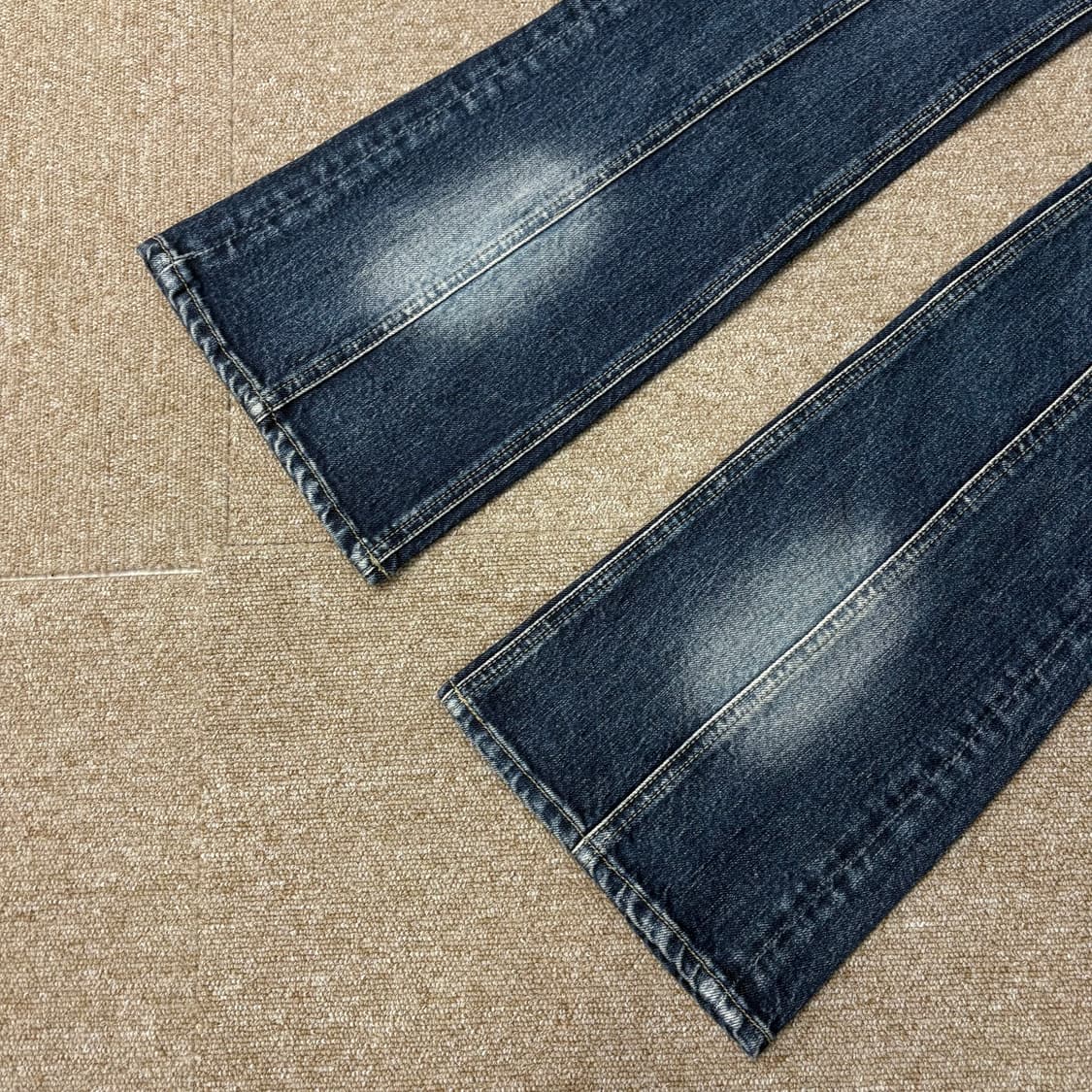 새상품 웨슬리휴스턴 부츠컷 데님팬츠 상품이미지4