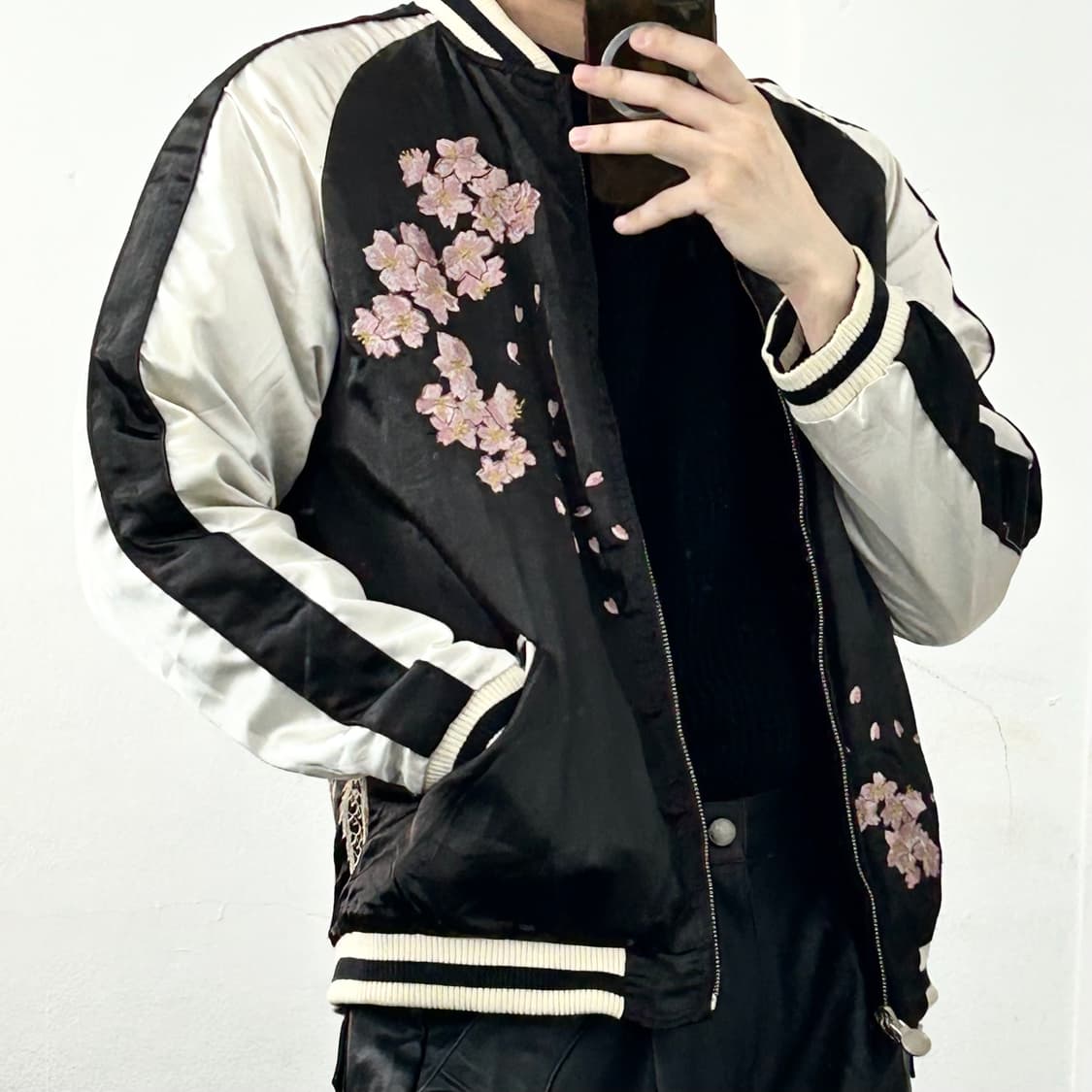 리버시블 자수 벨벳 스카쟌 자켓 상품이미지6