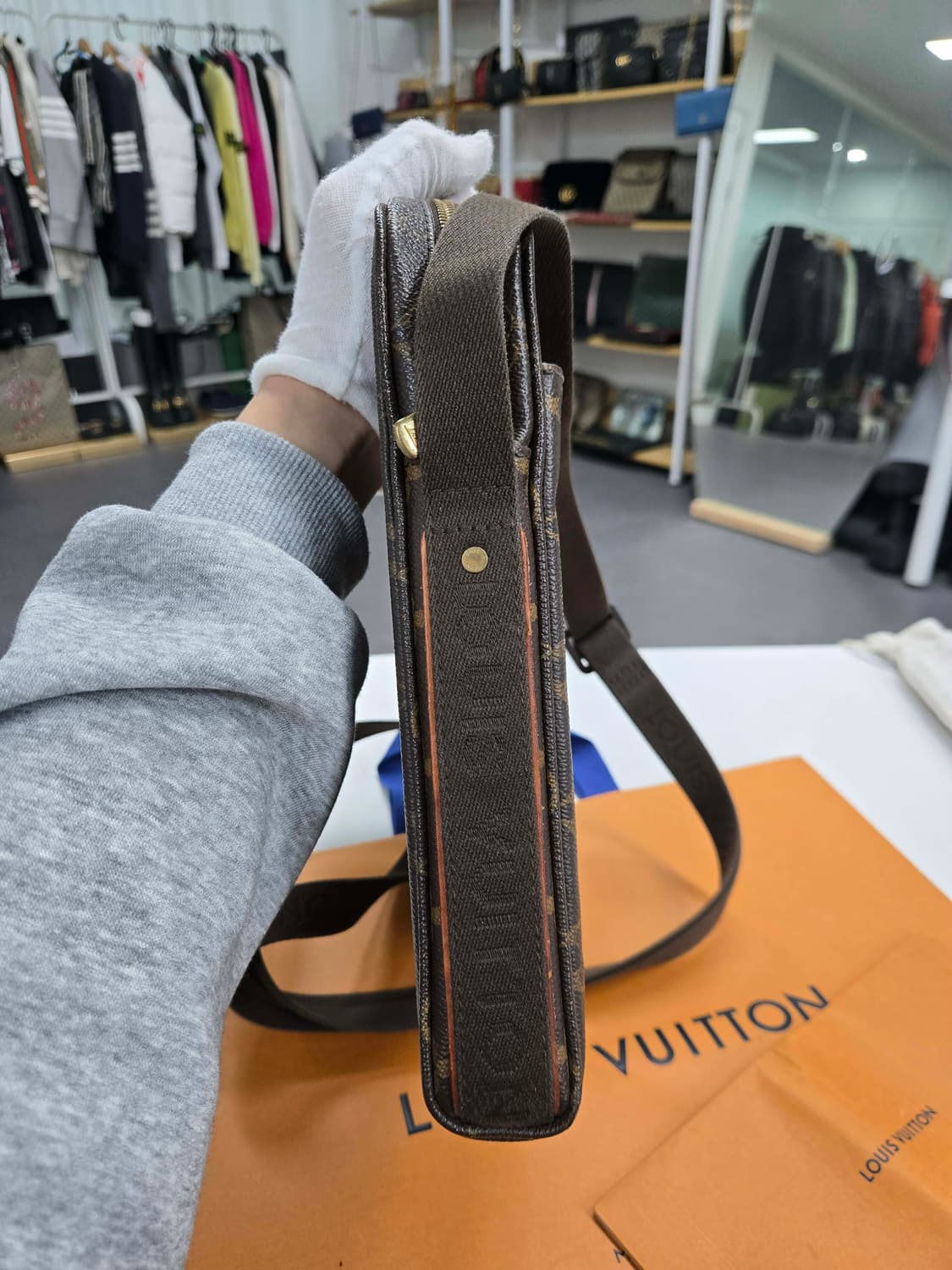 [50%세일] 루이비통 모노그램 크로스백 상품이미지4