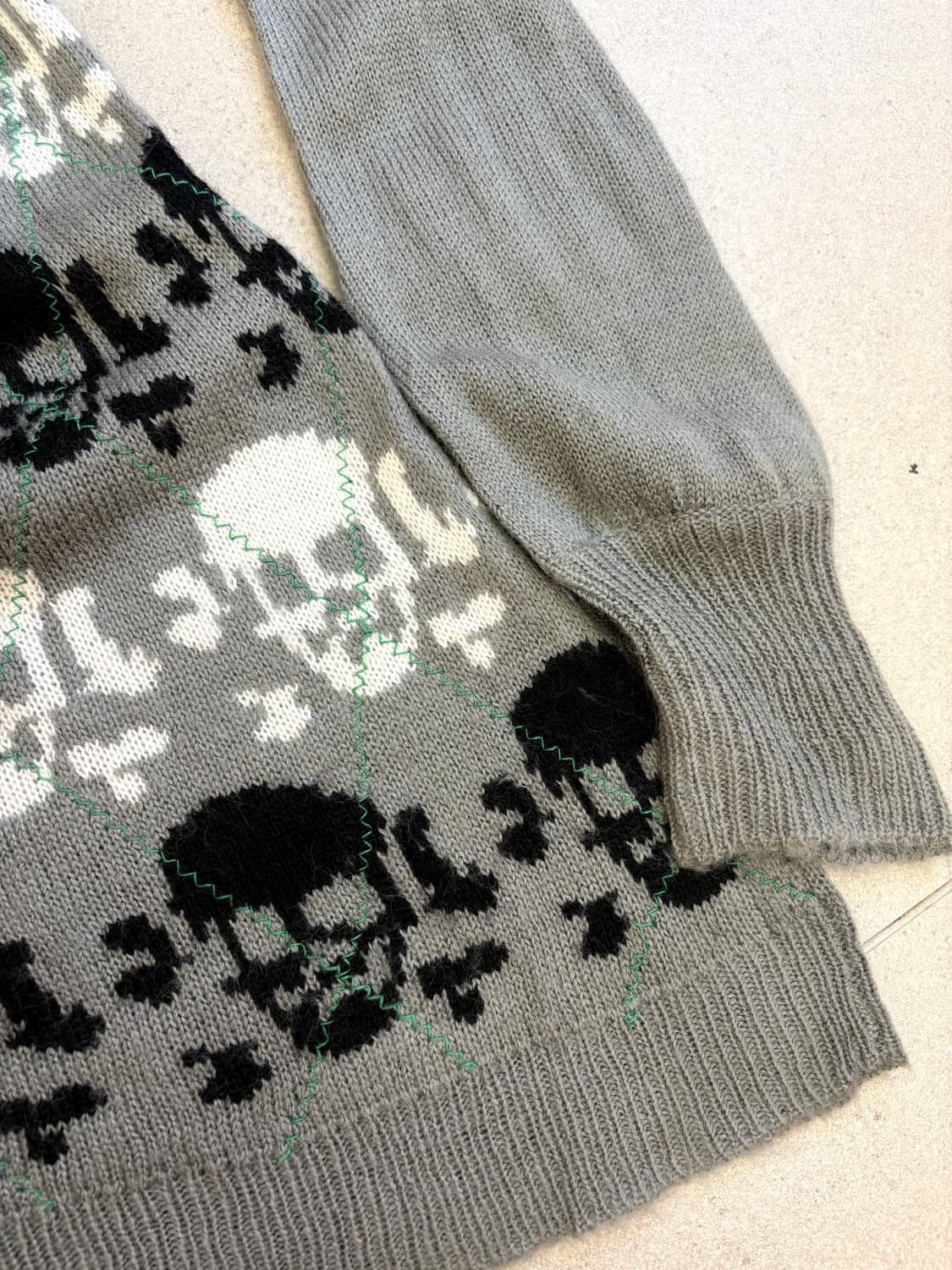 스컬 니트 후드 원피스 상품이미지4