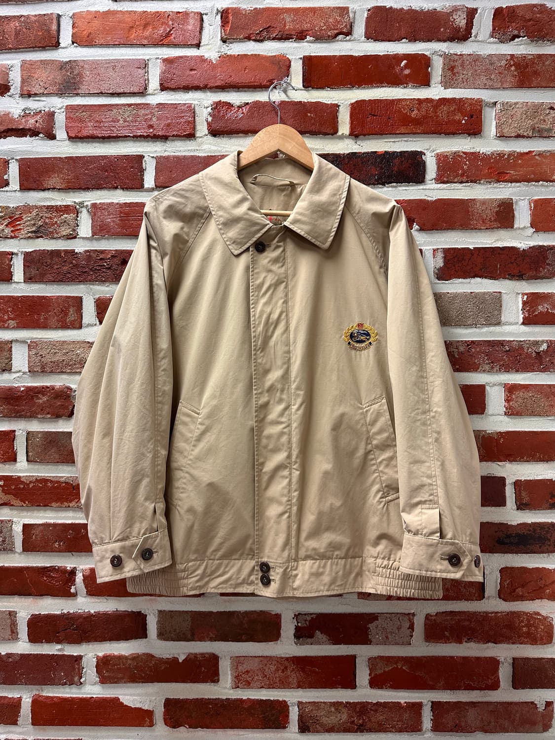 (M)버버리 크레스트 자수로고 헤링턴 자켓 상품이미지1