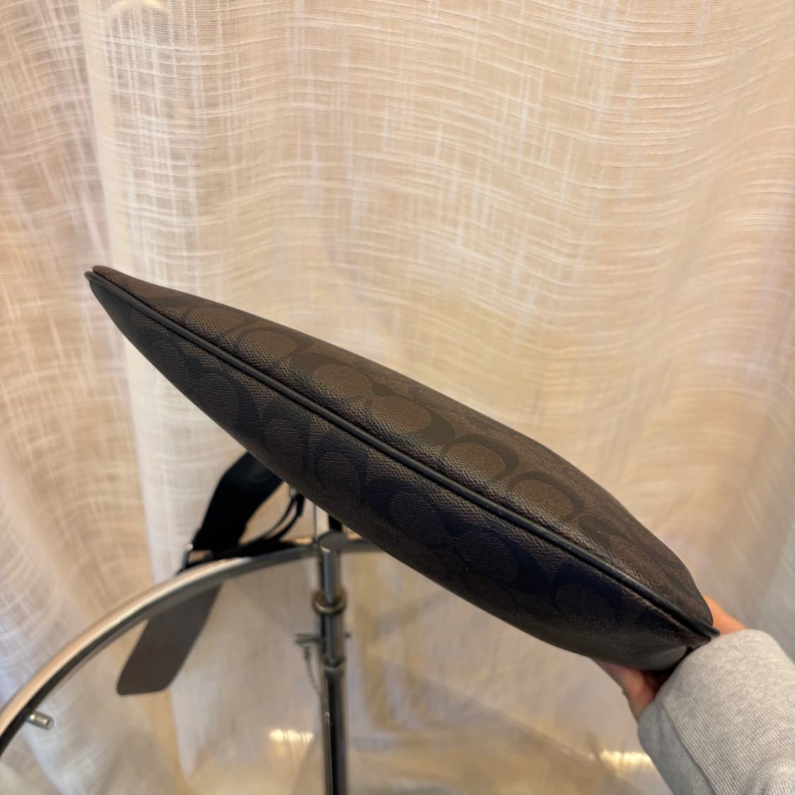 정품 코치 시그니처 남성 크로스백     상품이미지7