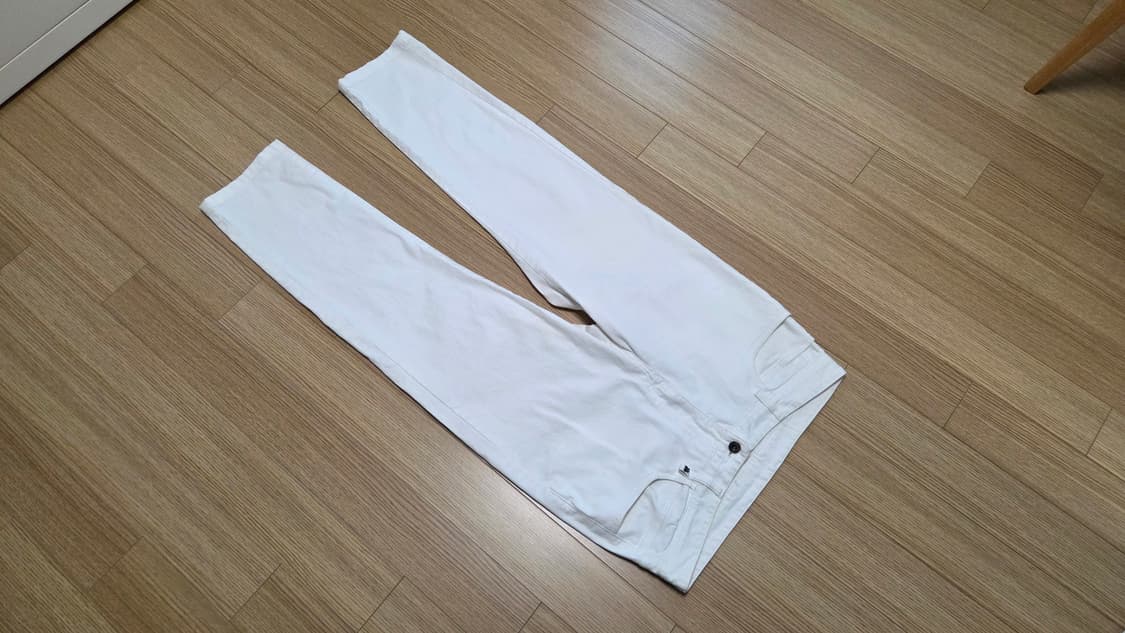 알레그리 크림 화이트 데님 팬츠 상품이미지8