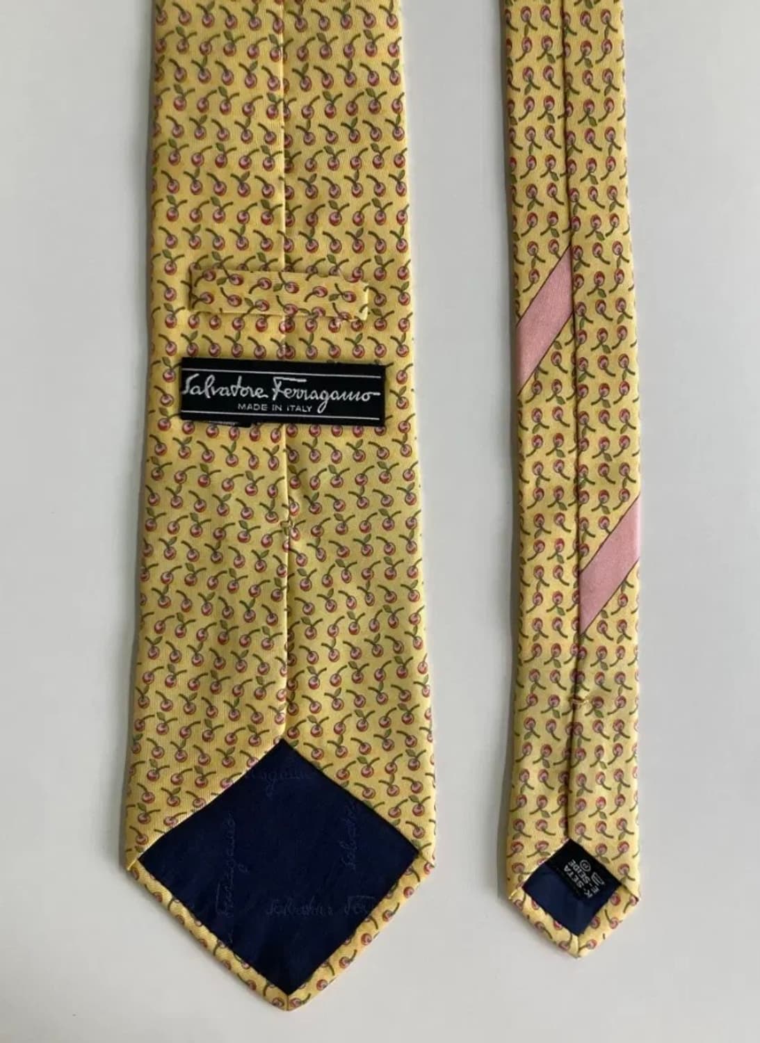 페레가모 넥타이 상품이미지2