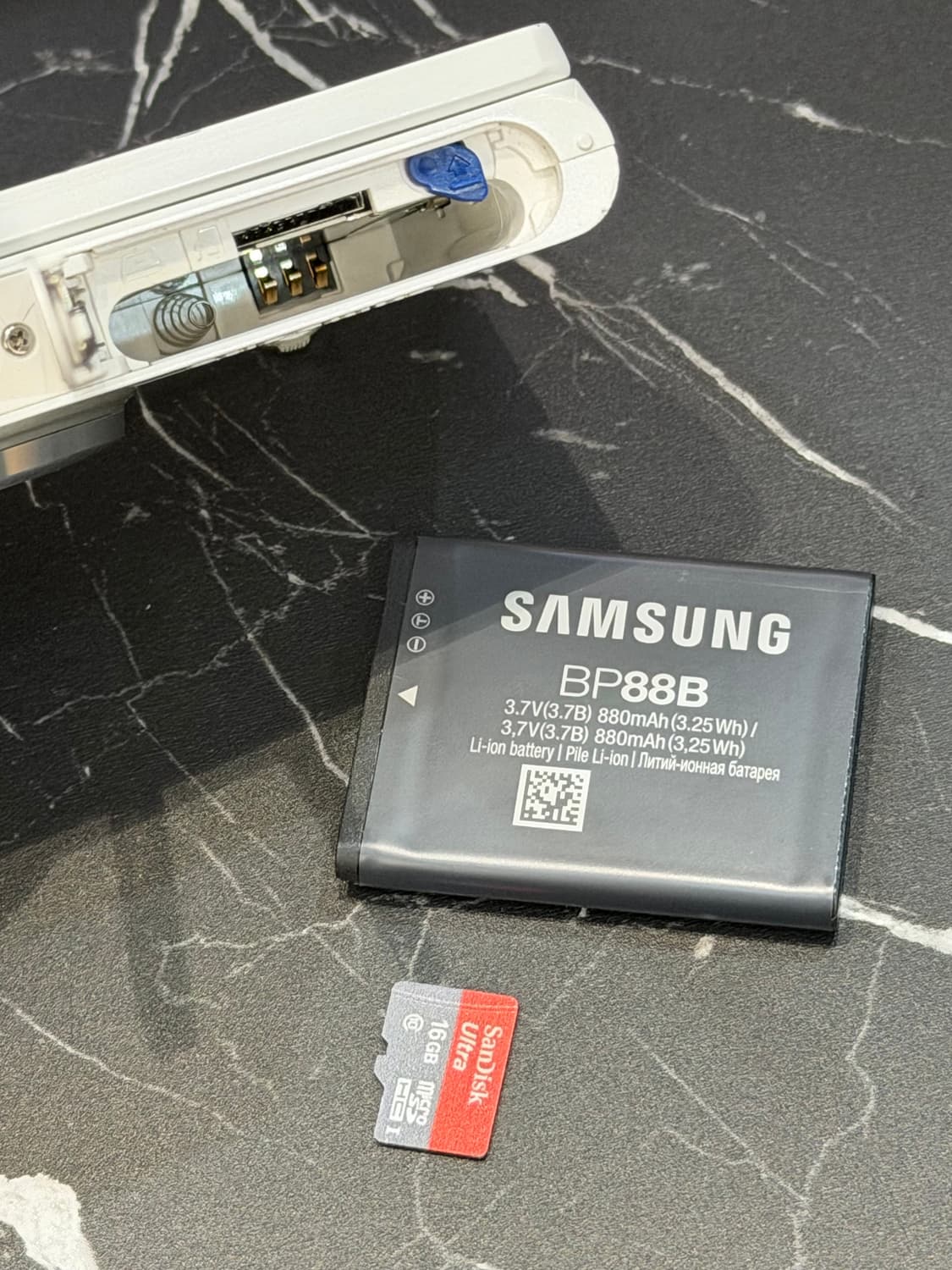 삼성 미러팝 디카 MV900F 화이트 상품이미지10