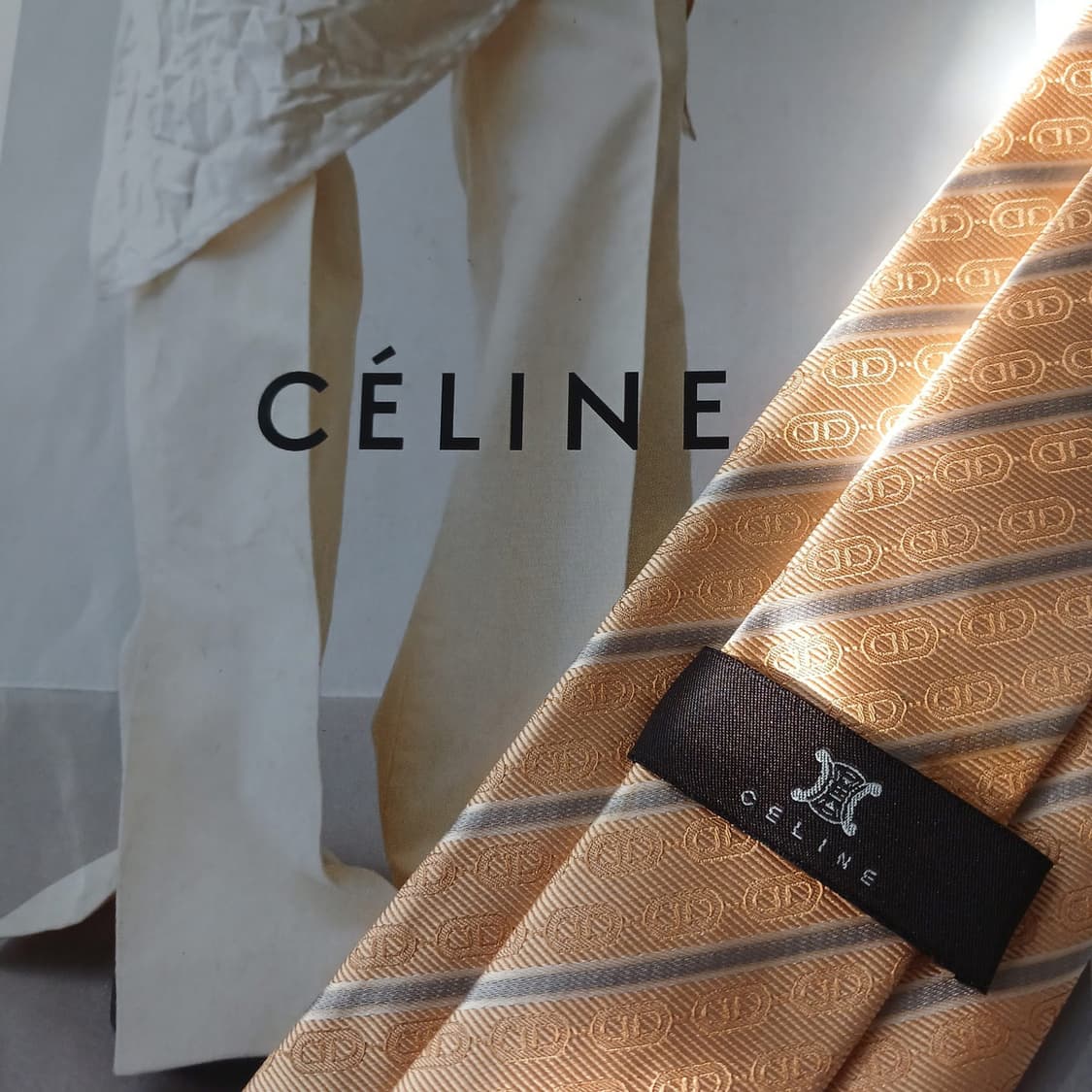 셀린느 실크 골드 스트라이프 넥타이 9.1cm A등급 A19179
 상품이미지5