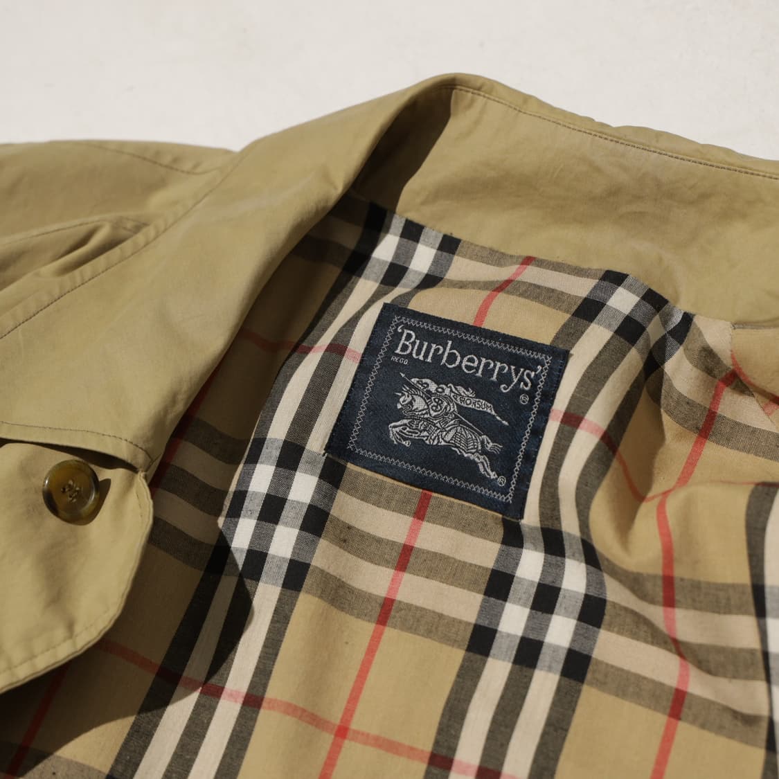 버버리 클래식 싱글 트렌치코트 상품이미지6