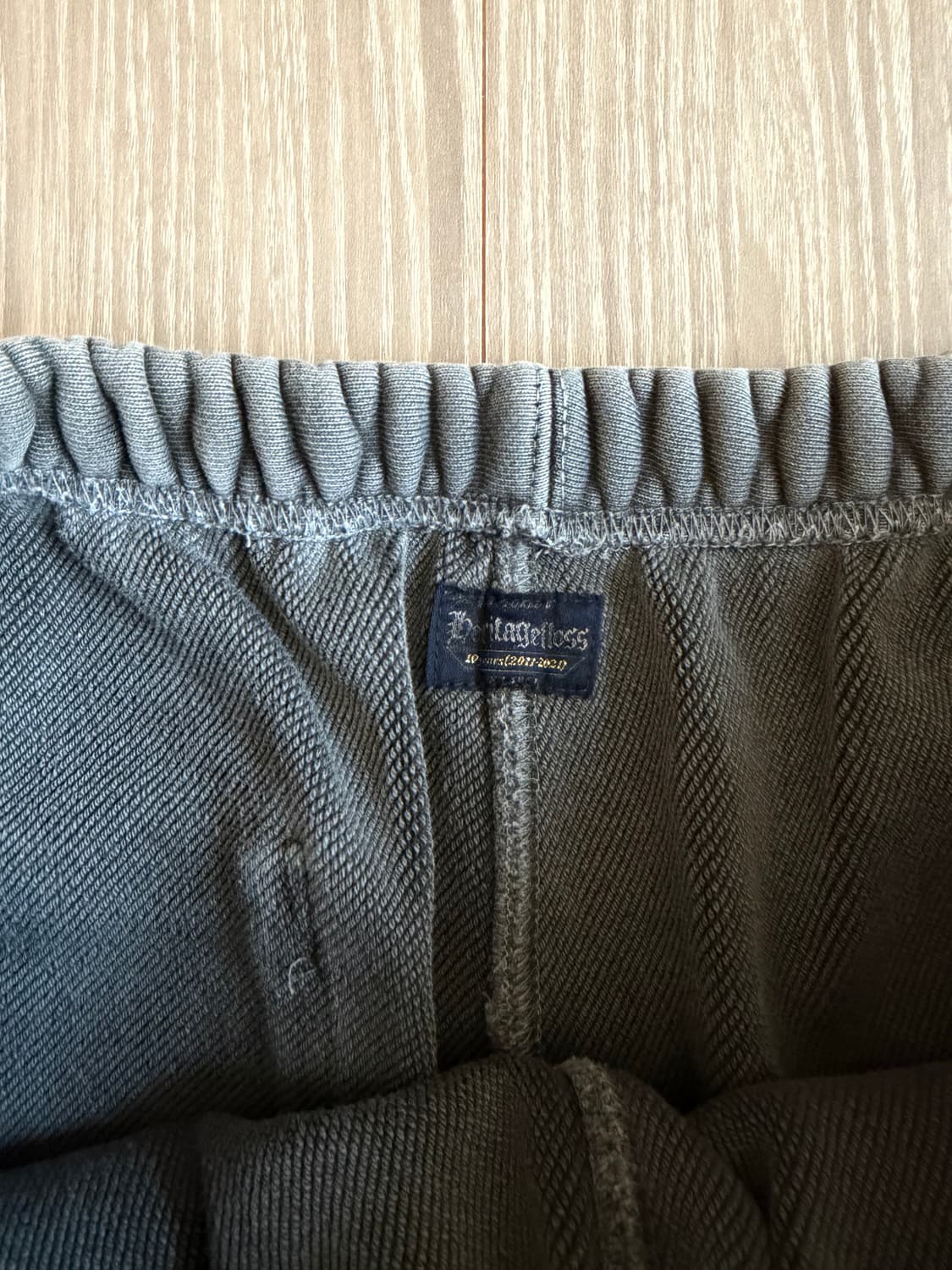 헤리티지플로스 피그먼트 스웻팬츠 XL 차콜 팝니다 상품이미지4