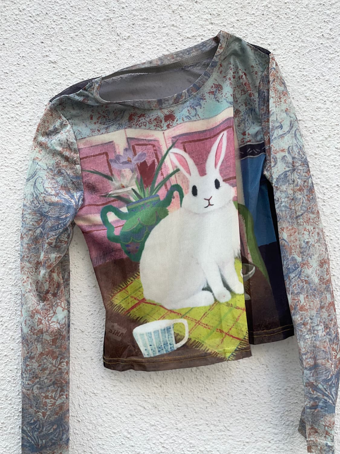 Rabbit printed mesh crew neck top 상품이미지2