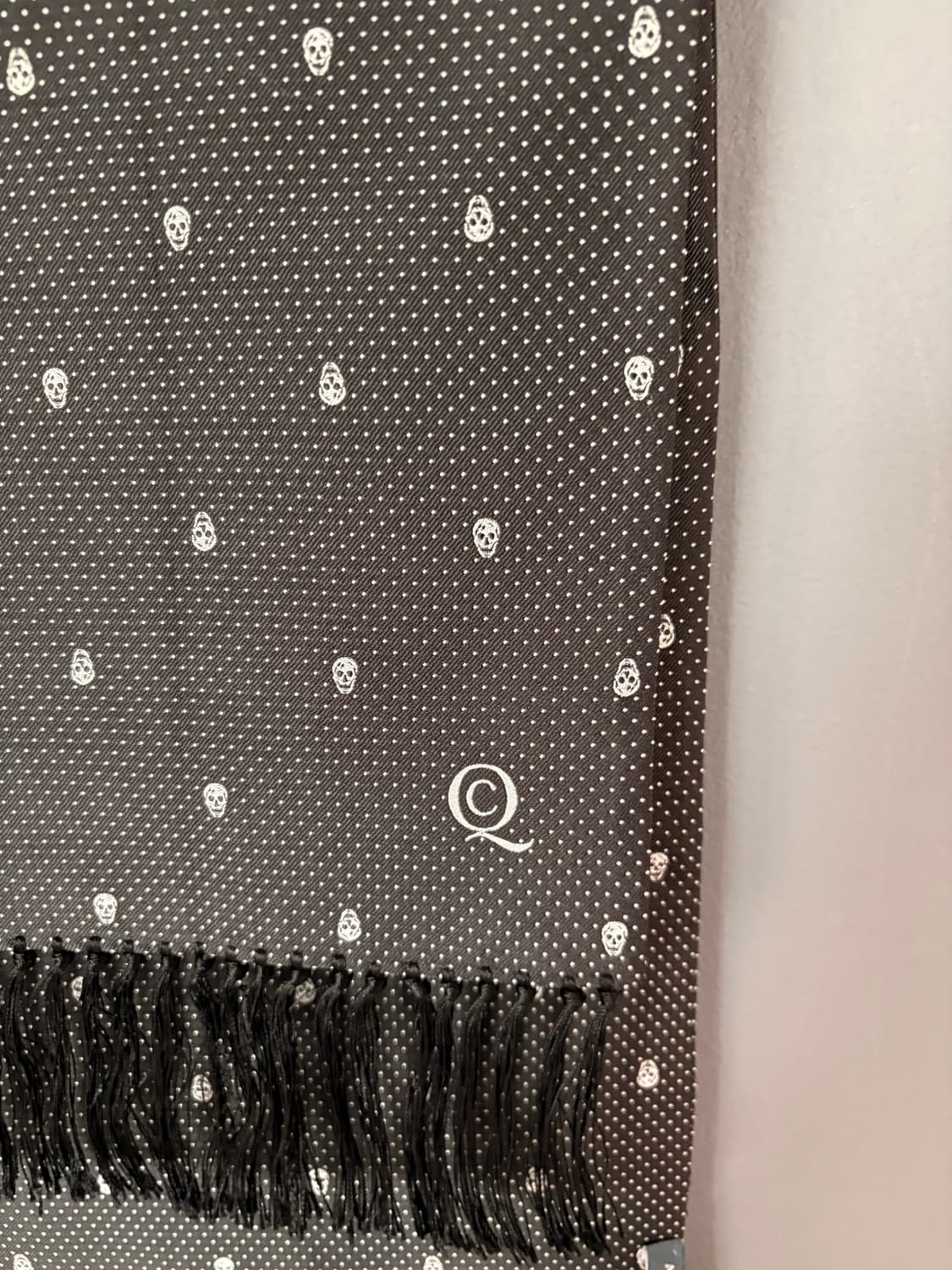 알렉산더맥퀸 스컬 사틴 머플러 상품이미지2